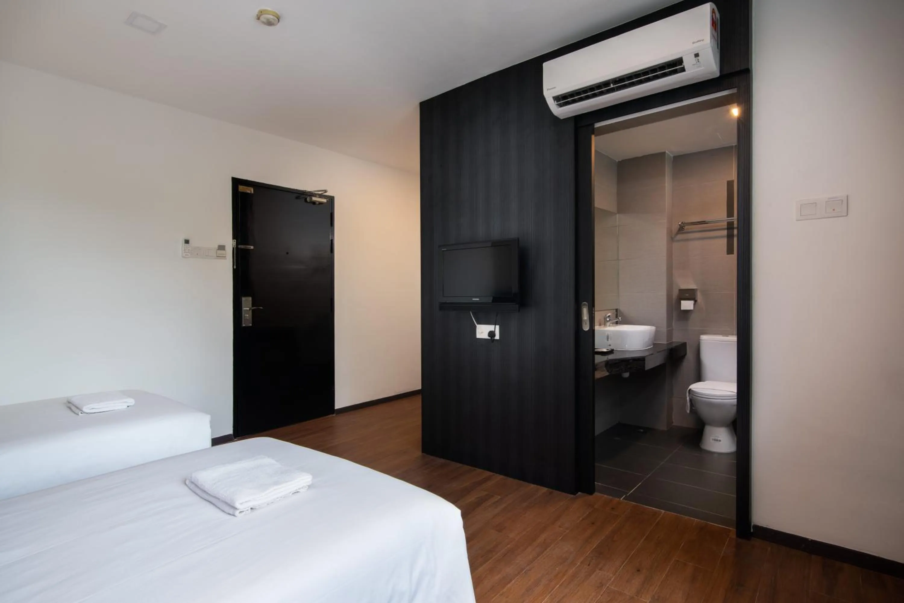 Bed in Hotel Waterfall