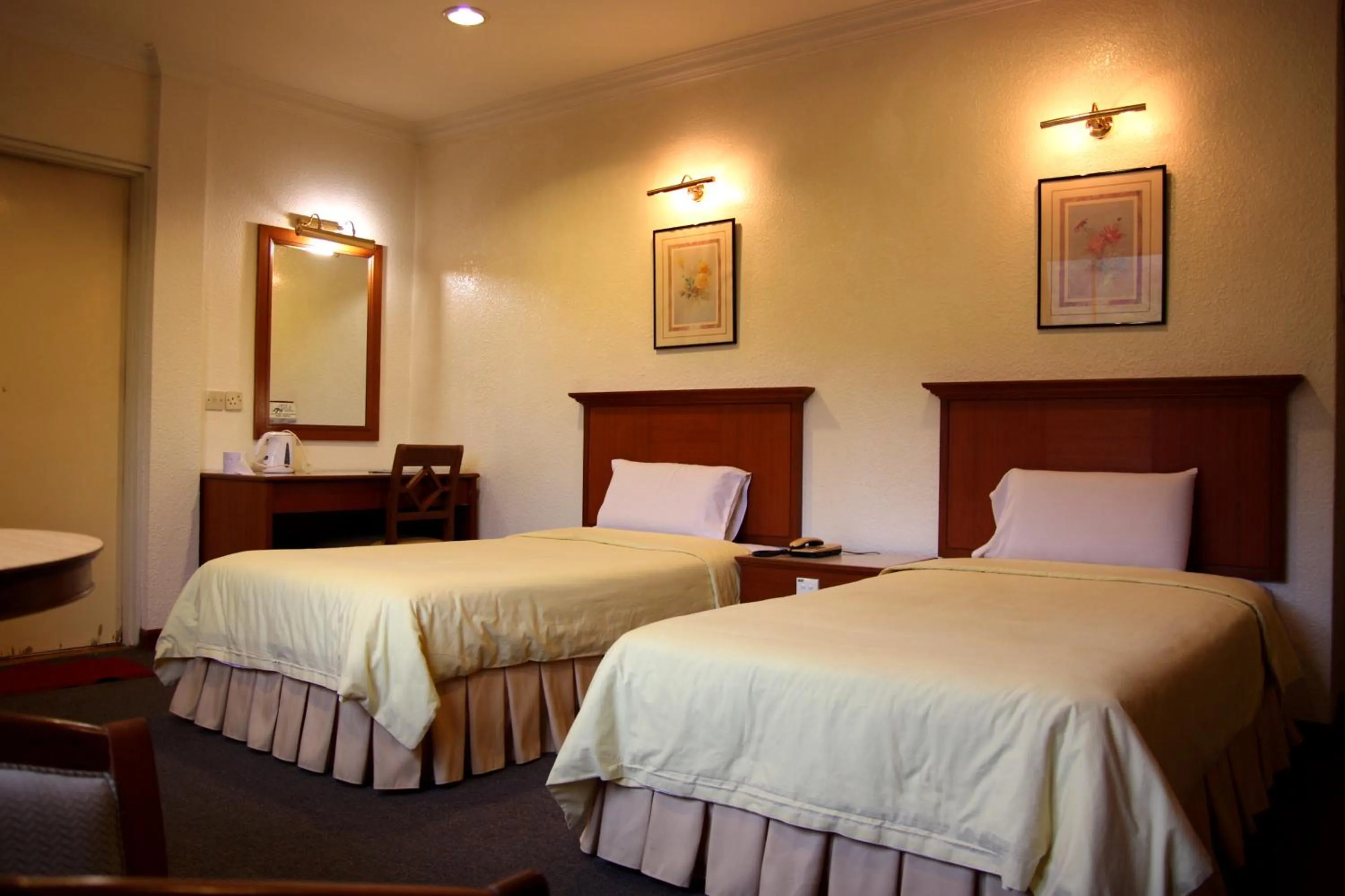 Bedroom, Bed in Hotel Waterfall