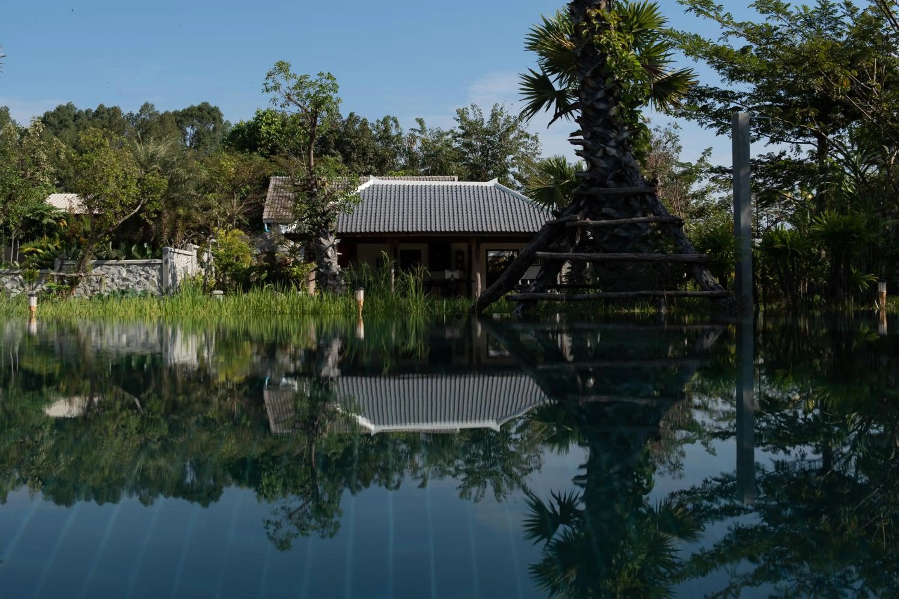 Swimming pool in Le Chanthou Boutique
