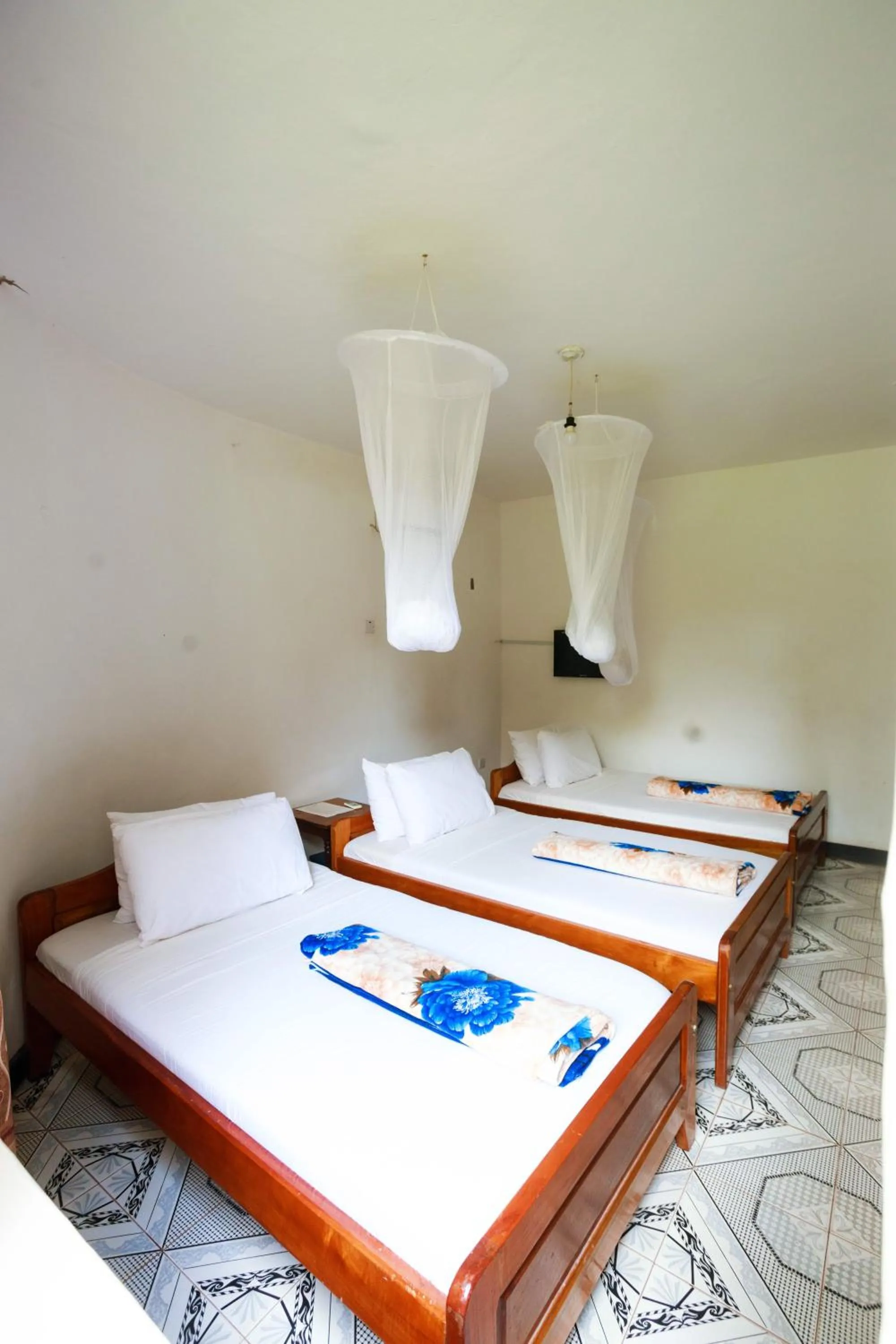 Bed in Keys Hotel Mbokomu Branch