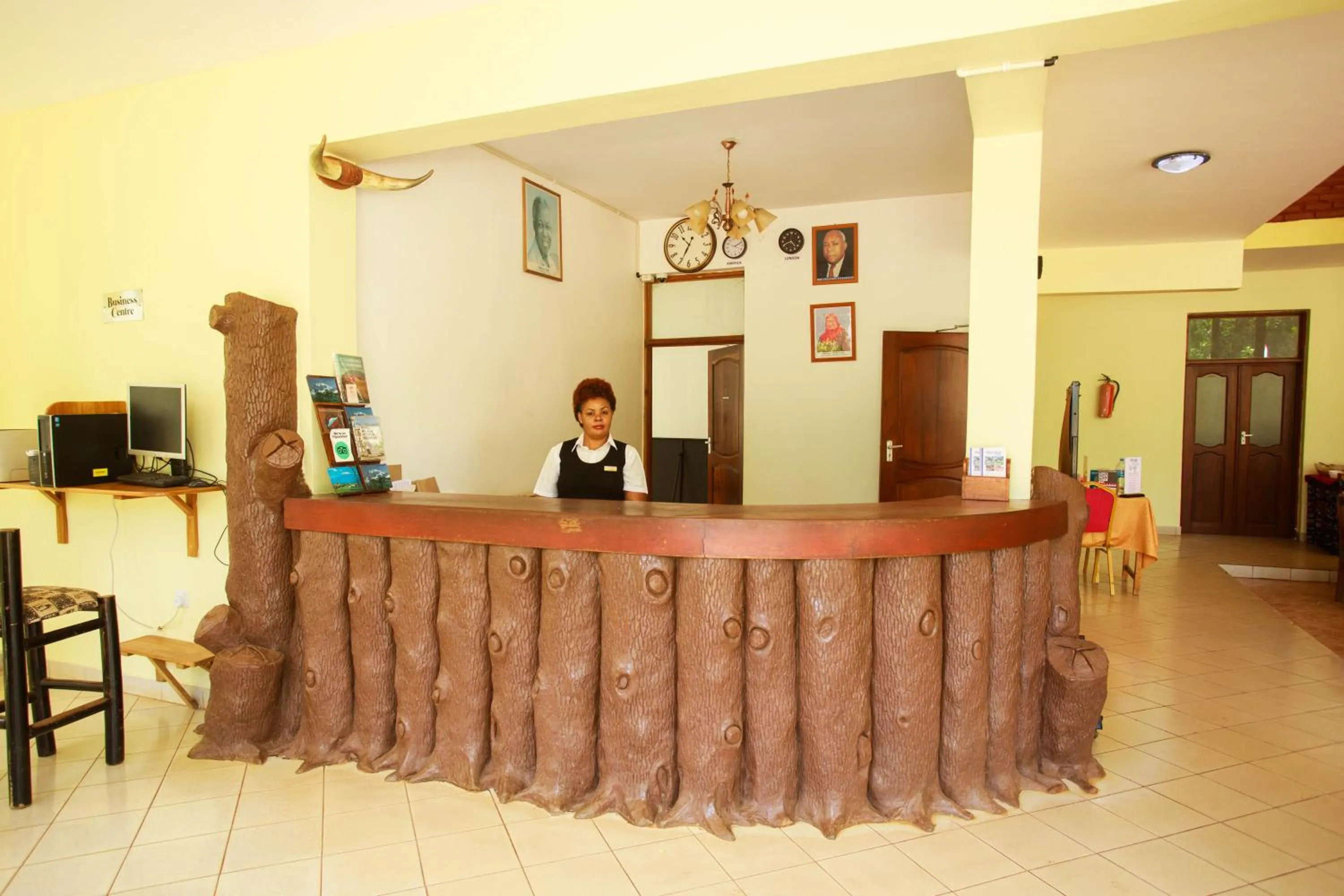 Lobby or reception in Keys Hotel Mbokomu Branch