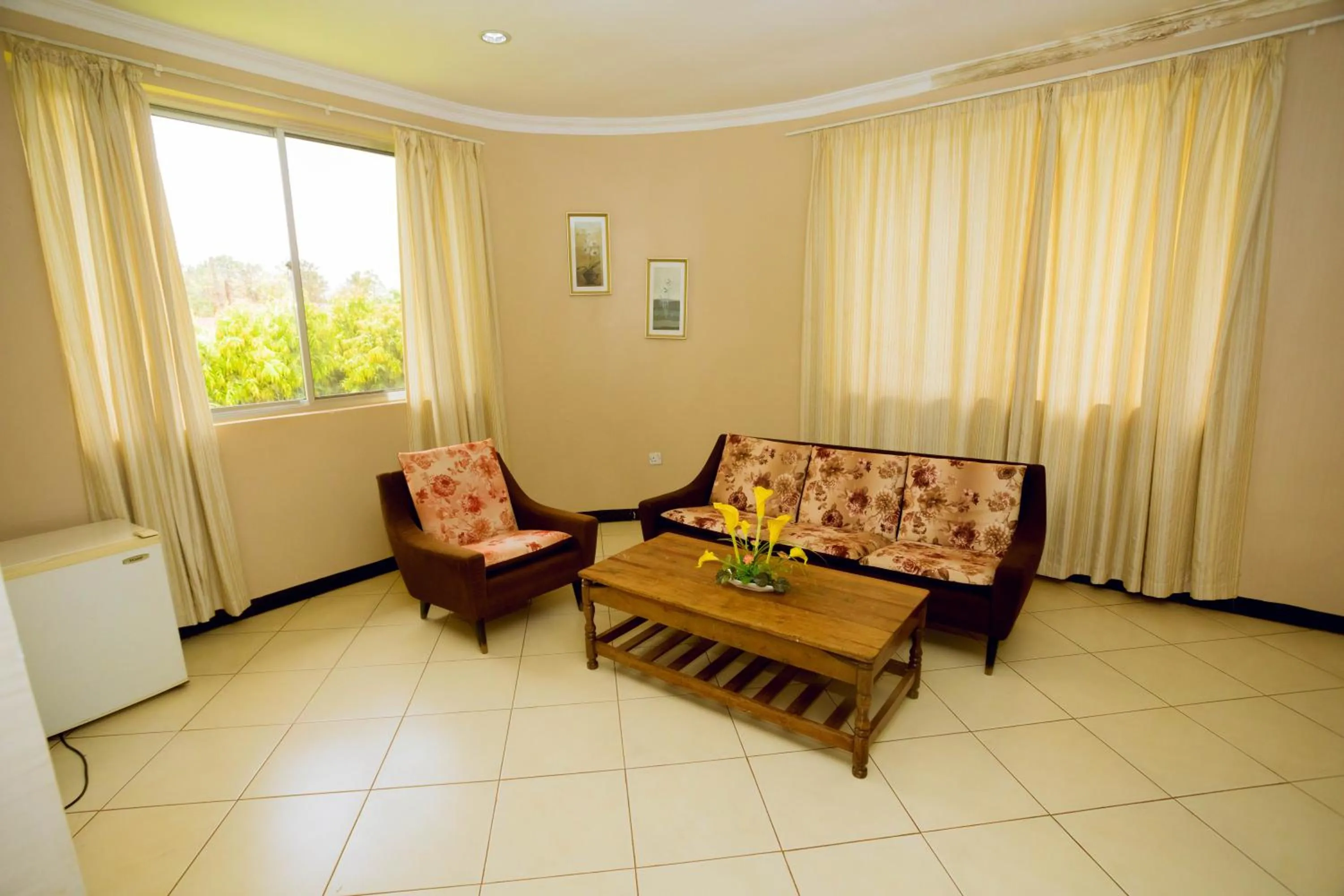 Living room in Keys Hotel Mbokomu Branch