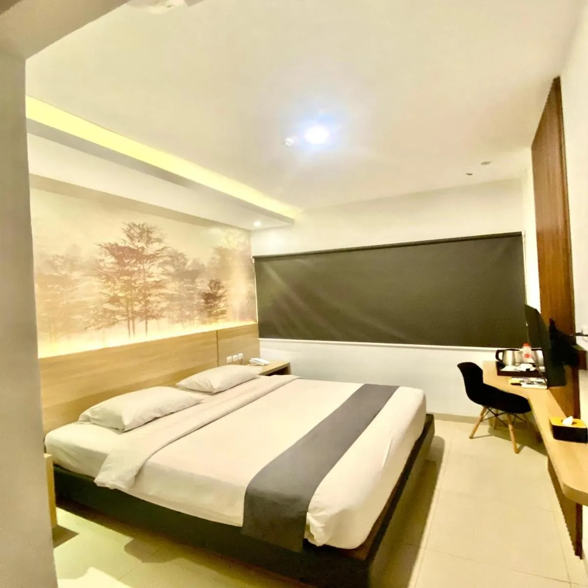 Bedroom, Bed in Front One Hotel Purwodadi