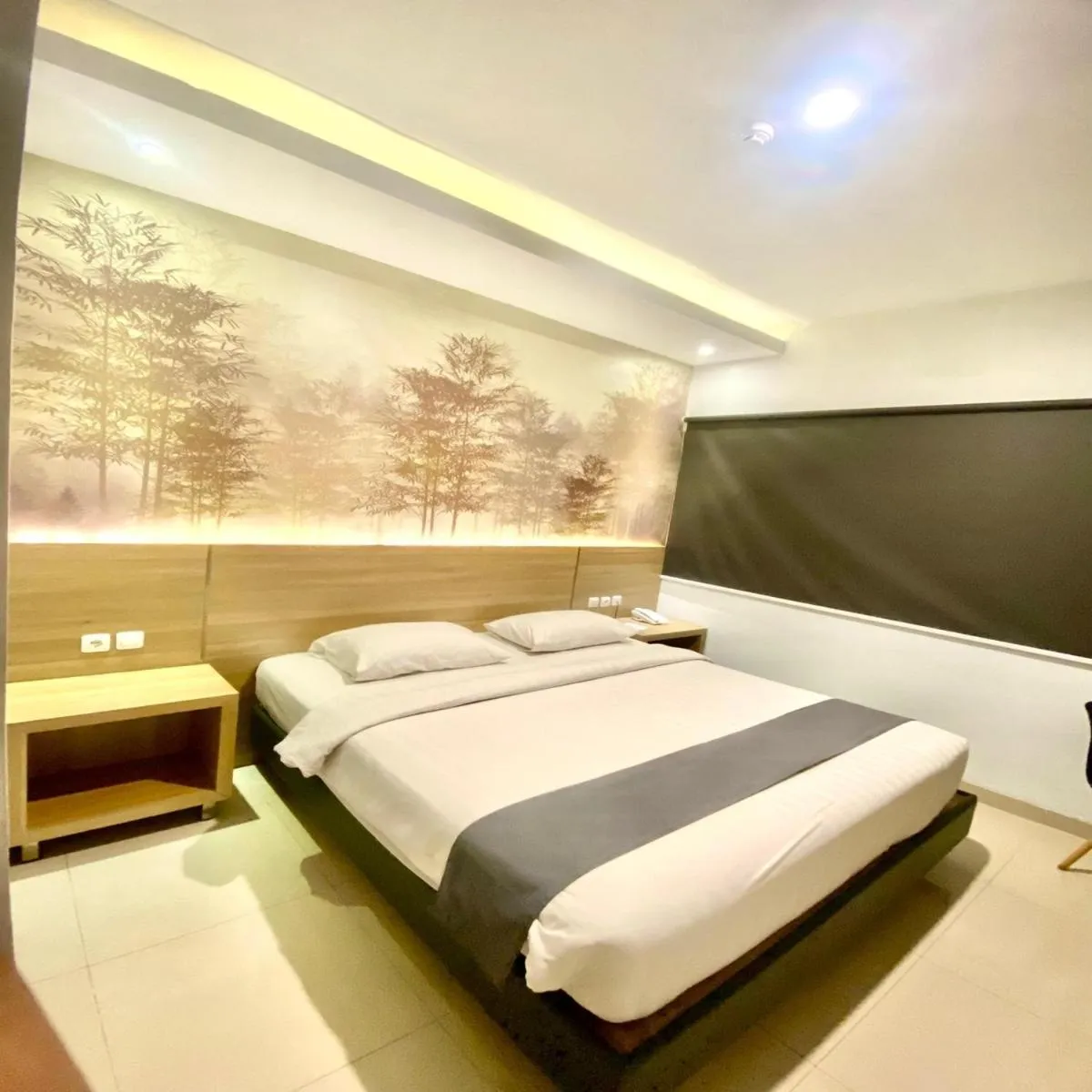 Bedroom, Bed in Front One Hotel Purwodadi