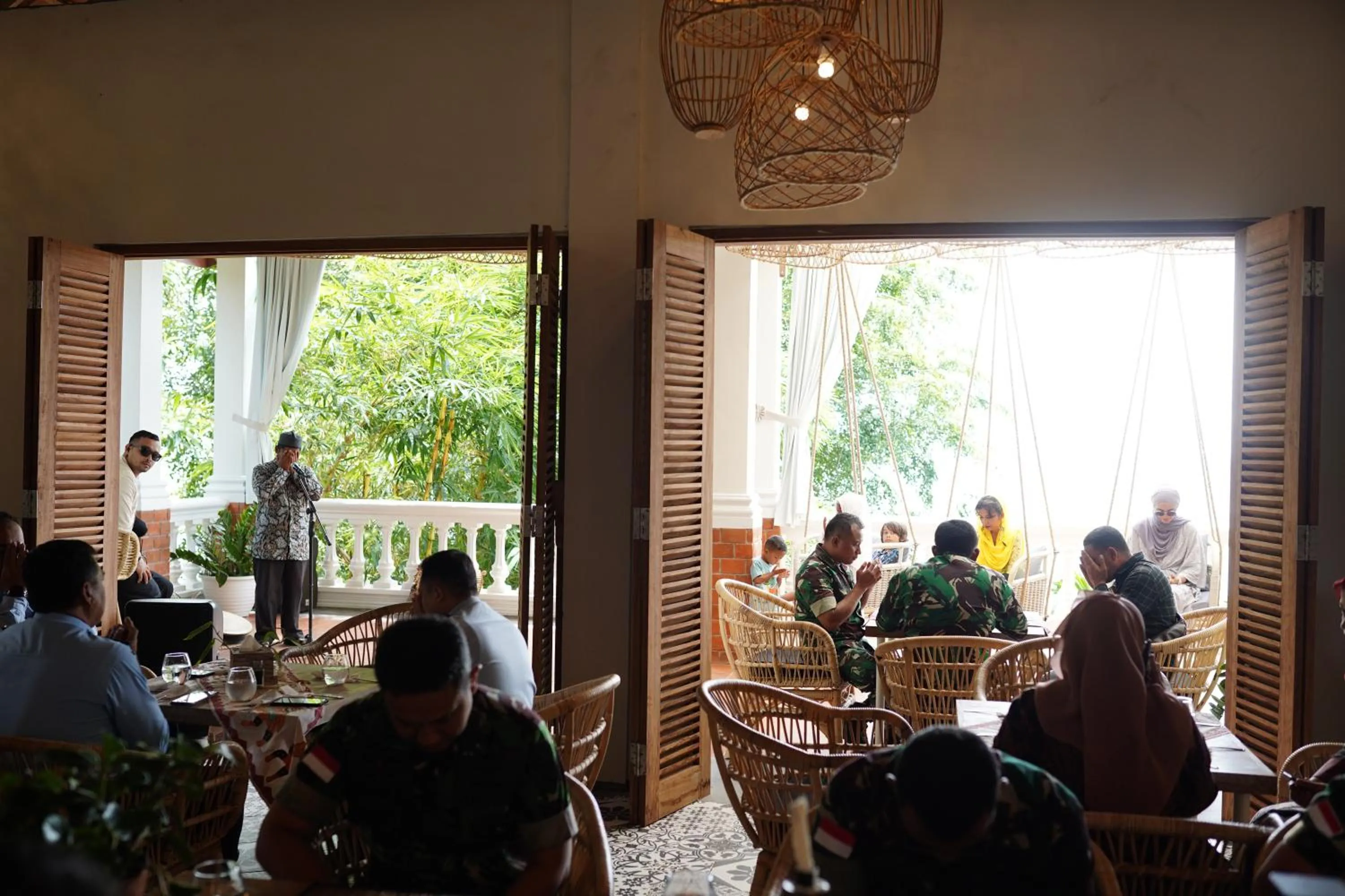 Restaurant/places to eat in Casa Nemo Beach Resort & Spa