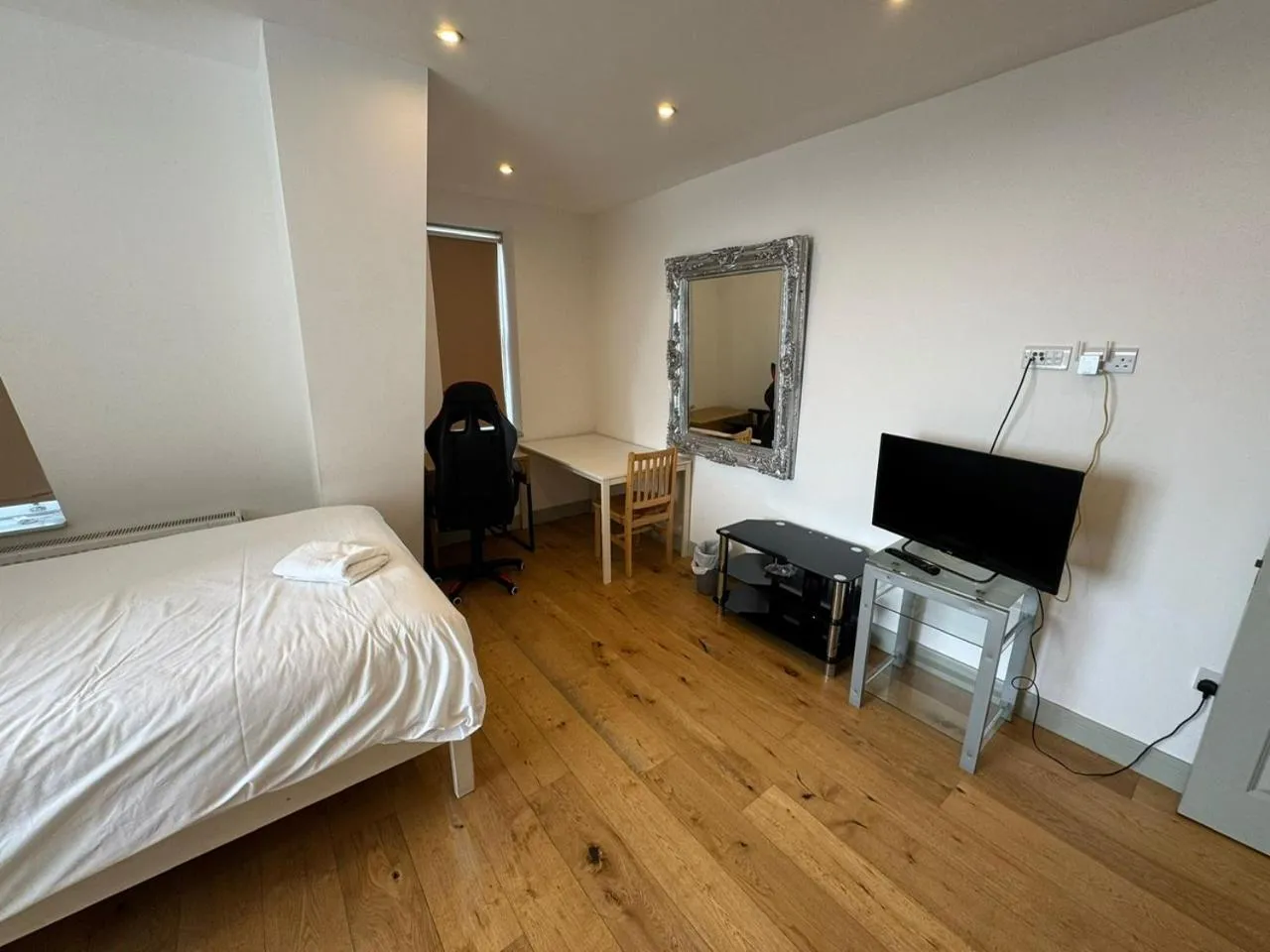 Bed in Forest House Hotel