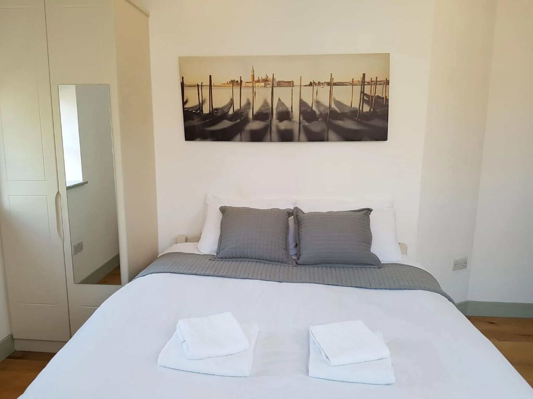 Bedroom, Bed in Forest House Hotel