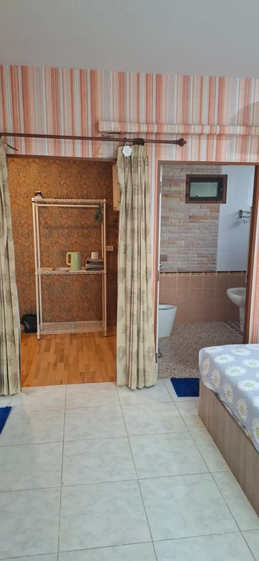 Bed in Baan Dara Resort