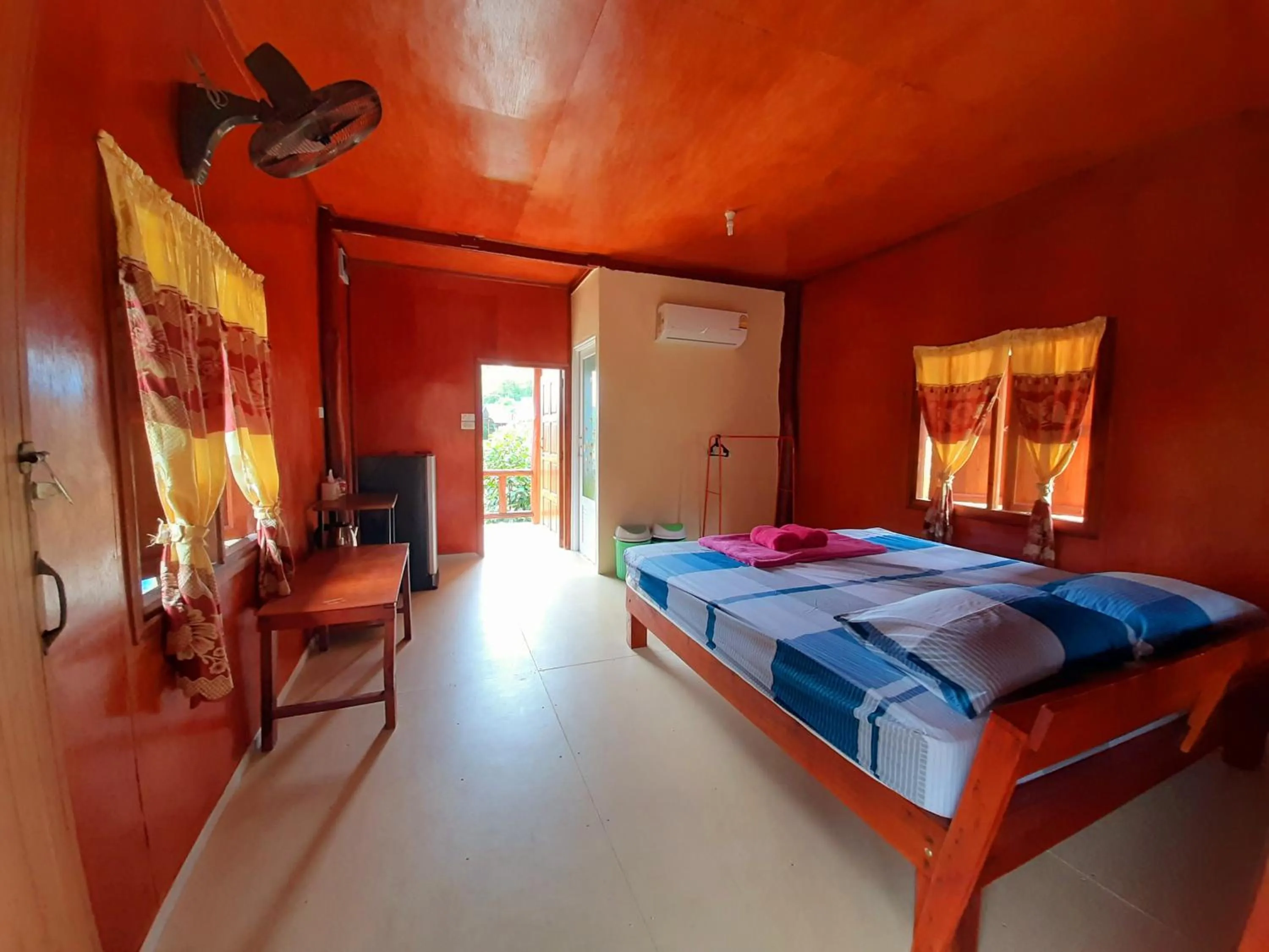 Photo of the whole room, Bed in Gardenhomeresortkohjum