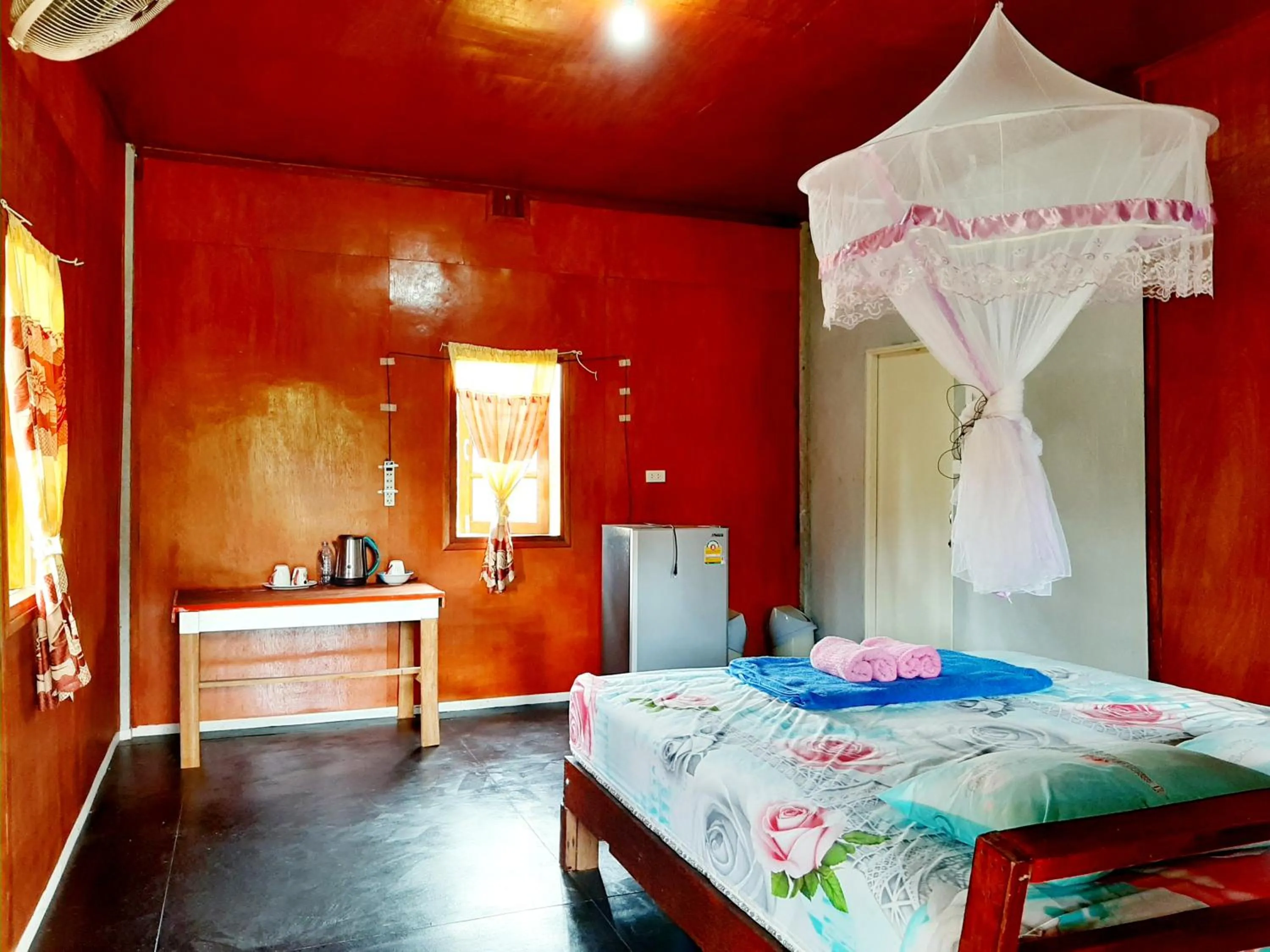 Photo of the whole room, Bed in Gardenhomeresortkohjum