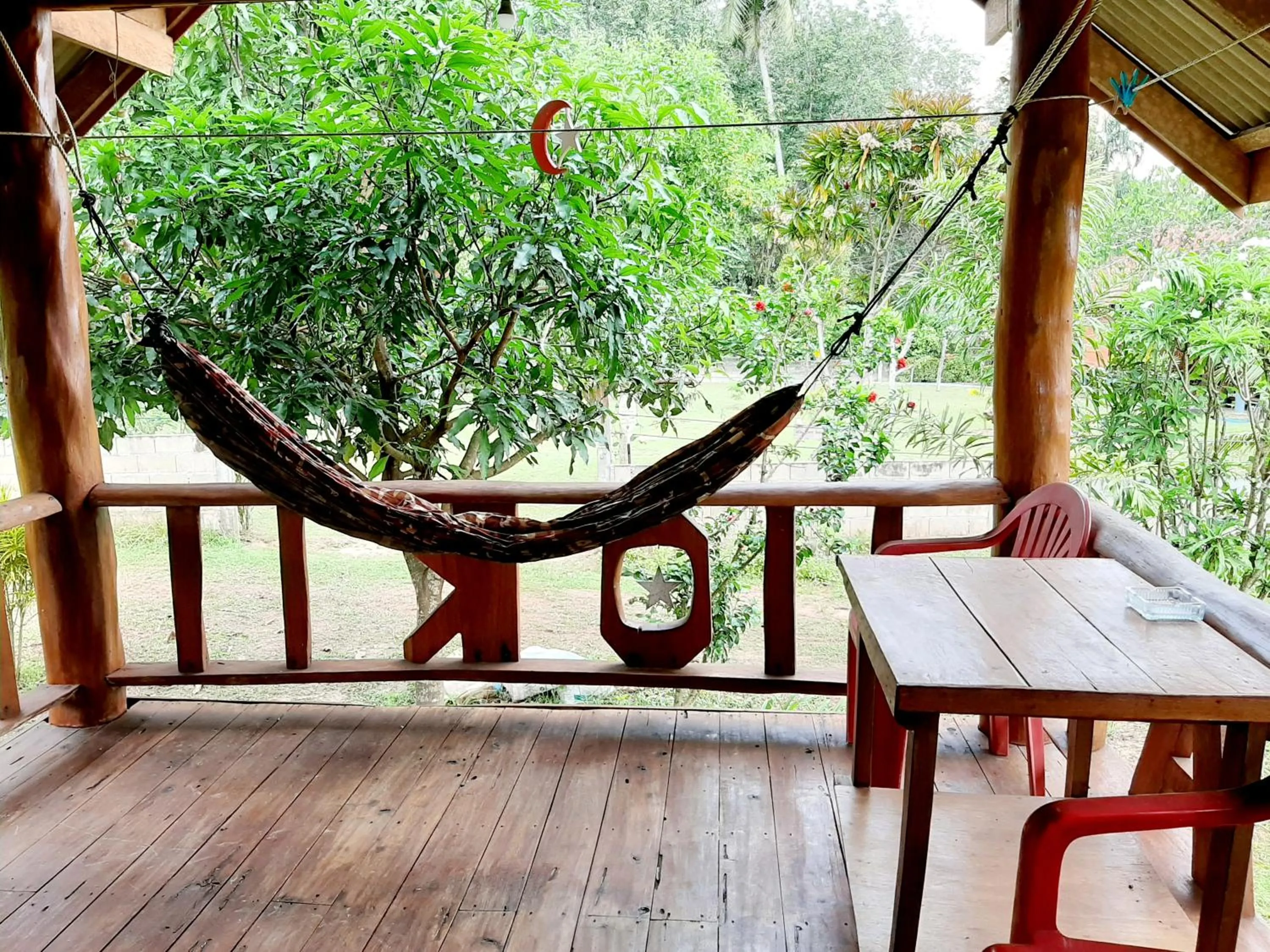 Photo of the whole room in Gardenhomeresortkohjum