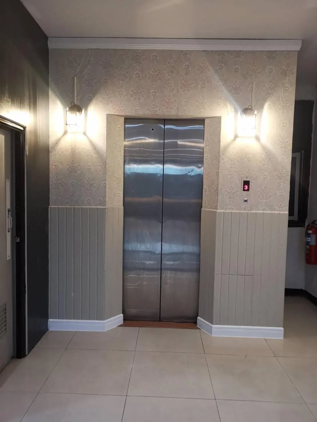 elevator in PS Hotel Saraburi