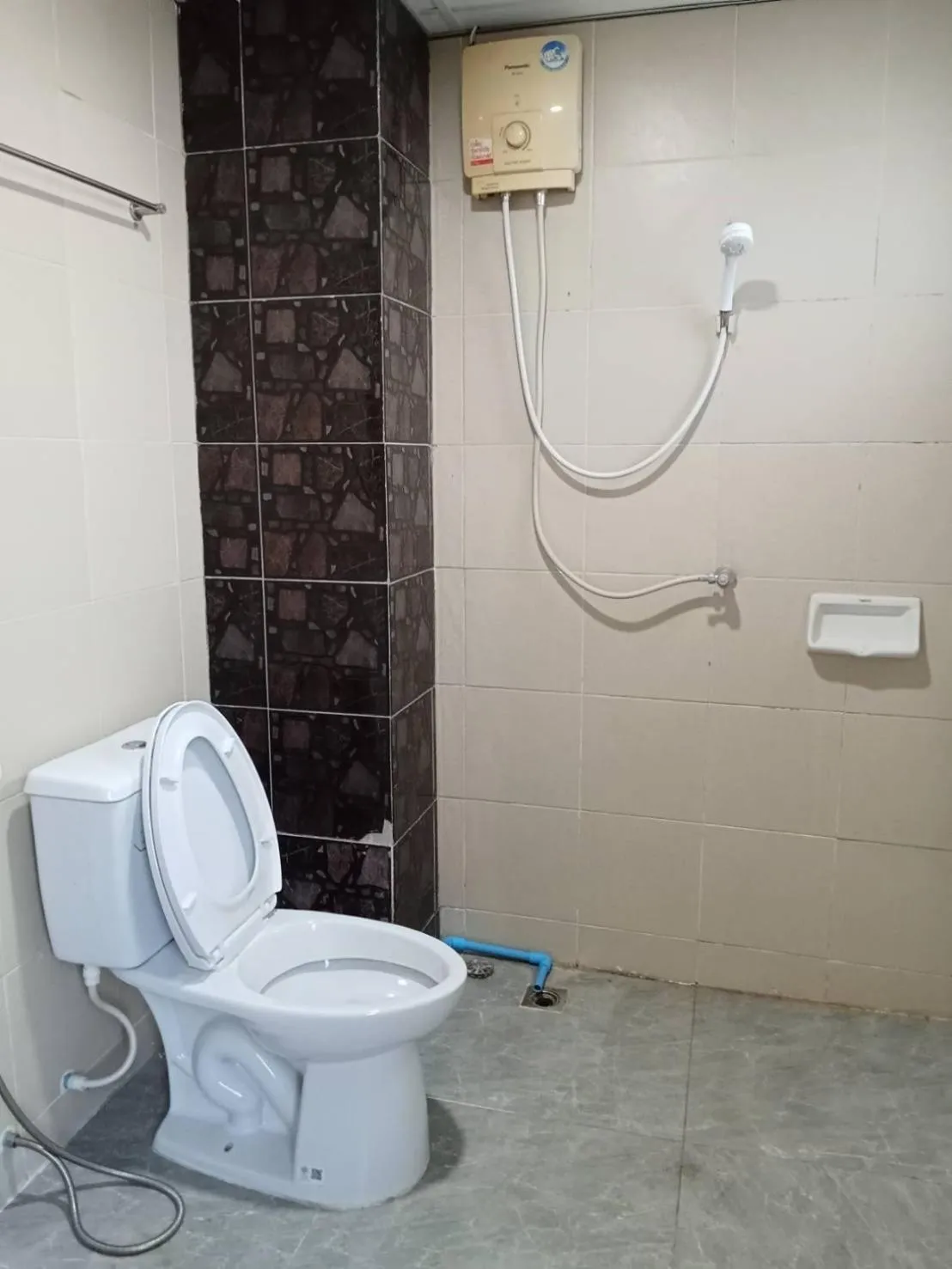 Shower in PS Hotel Saraburi