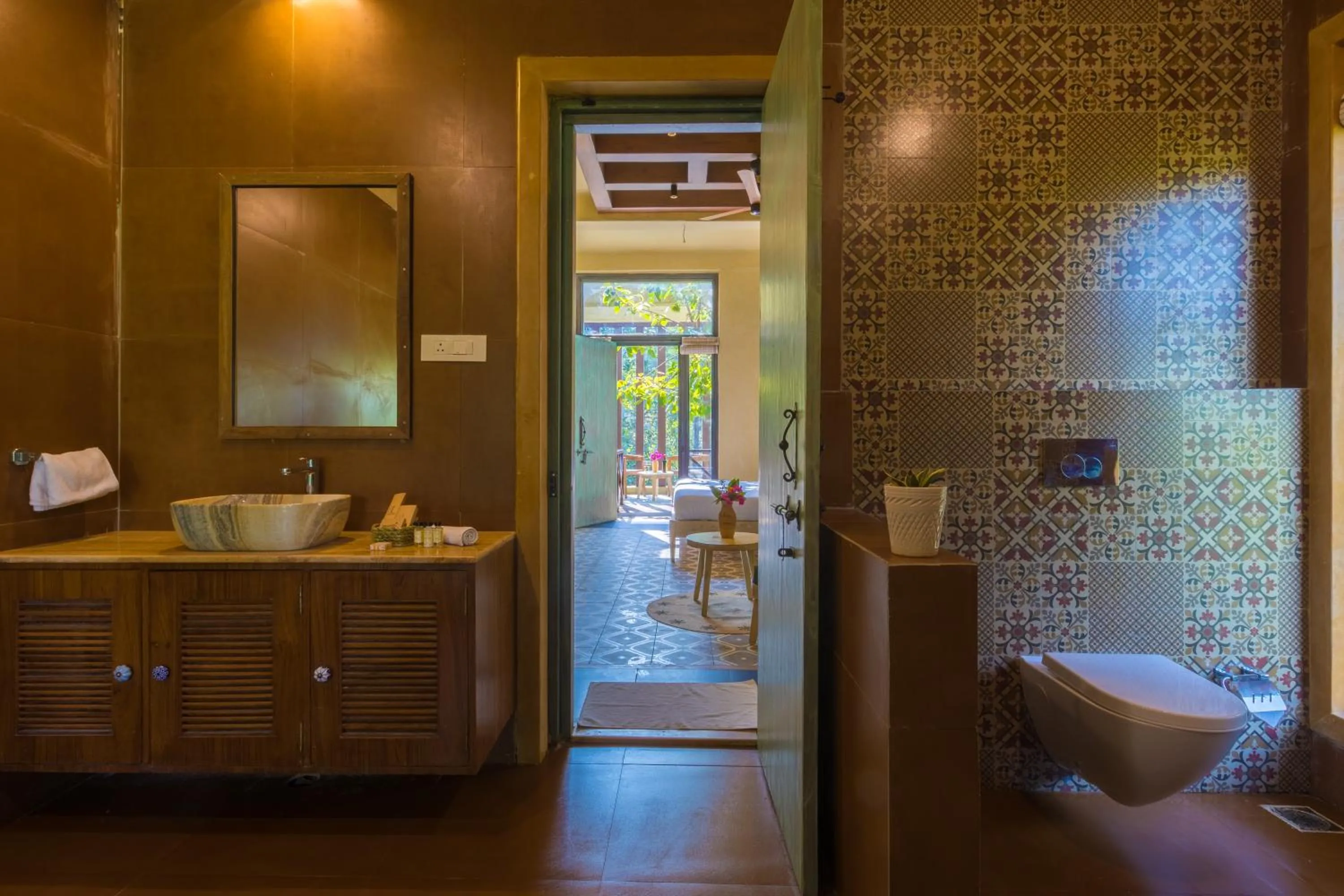 Toilet in Vannraj Resort And Spa