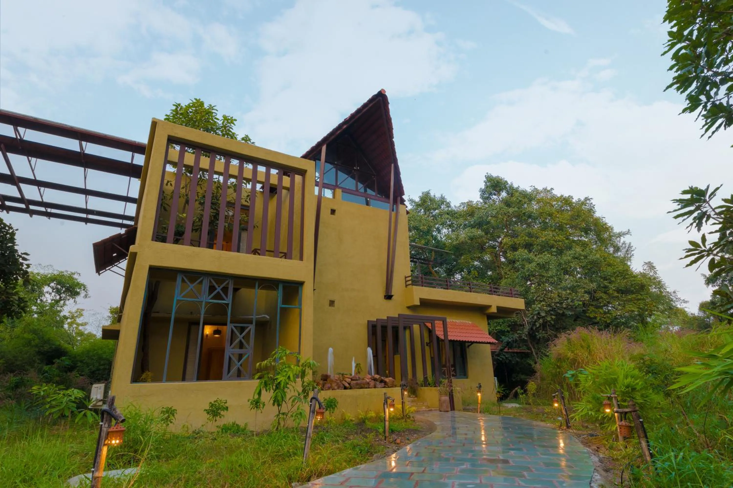 Property building in Vannraj Resort And Spa