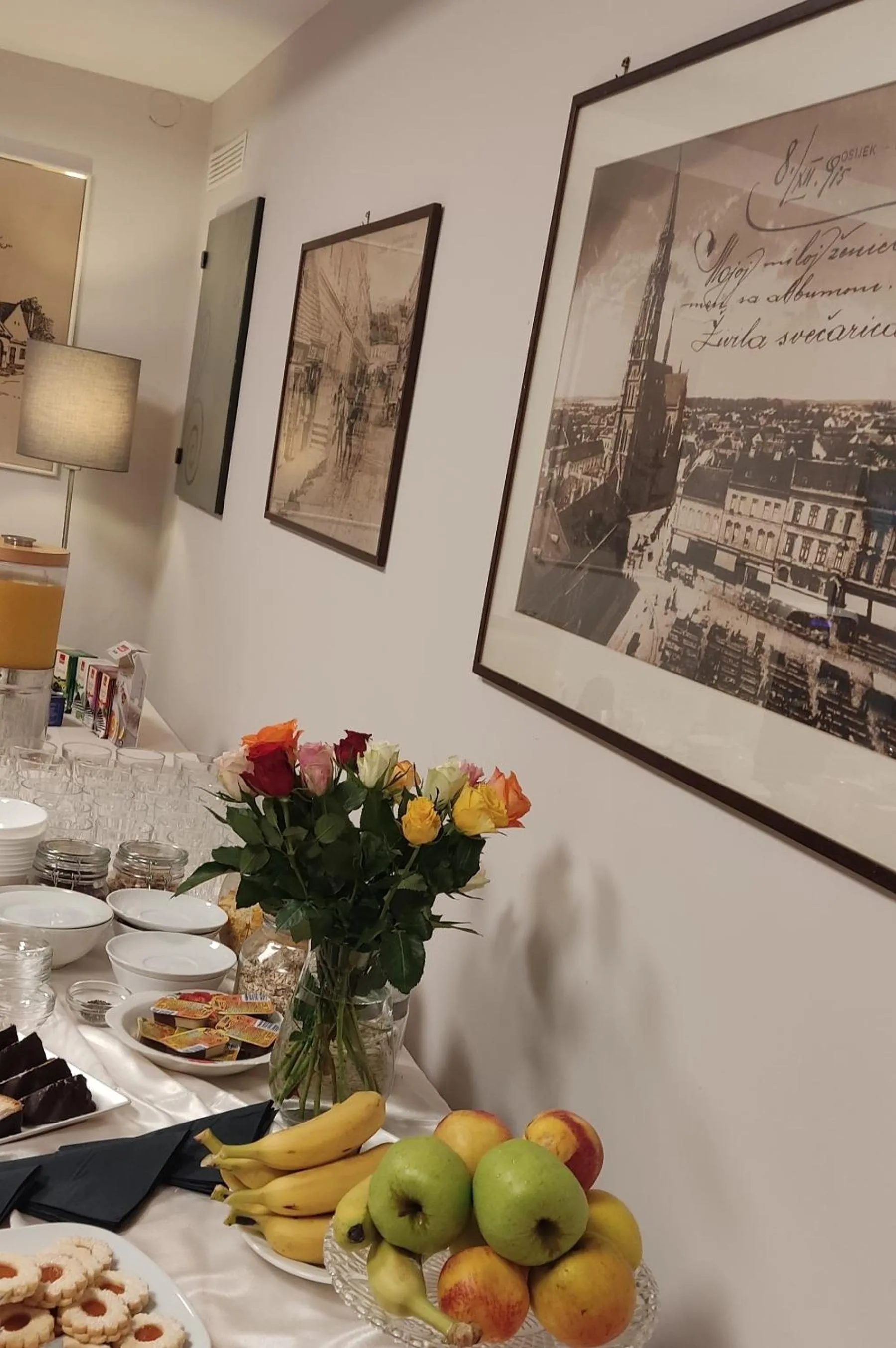 Breakfast in Hotel Central