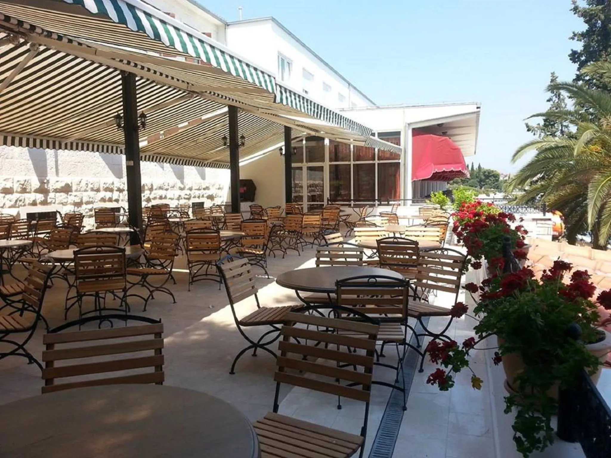 Patio in Hotel Val All Inclusive