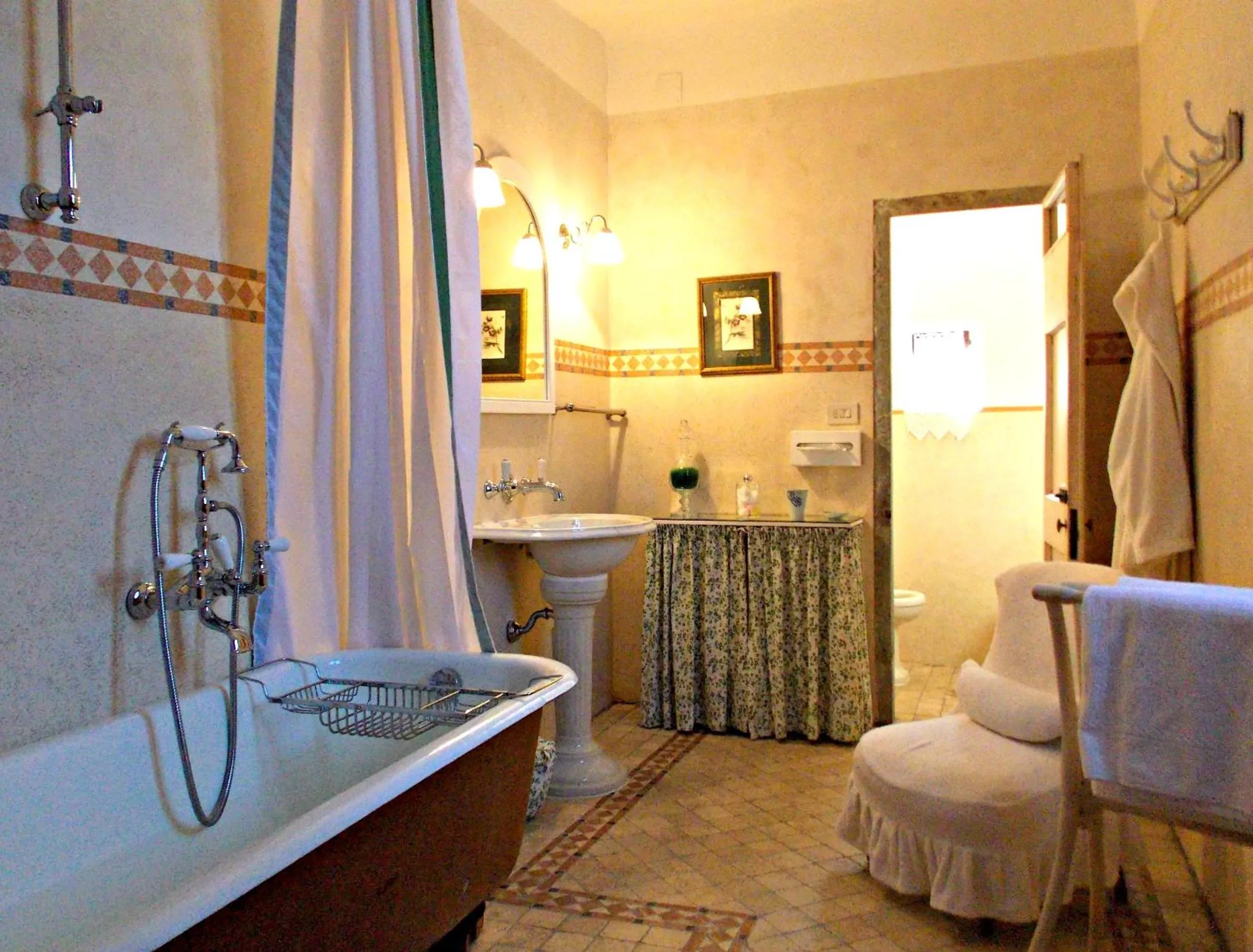 Bathroom in Villa Salaiole