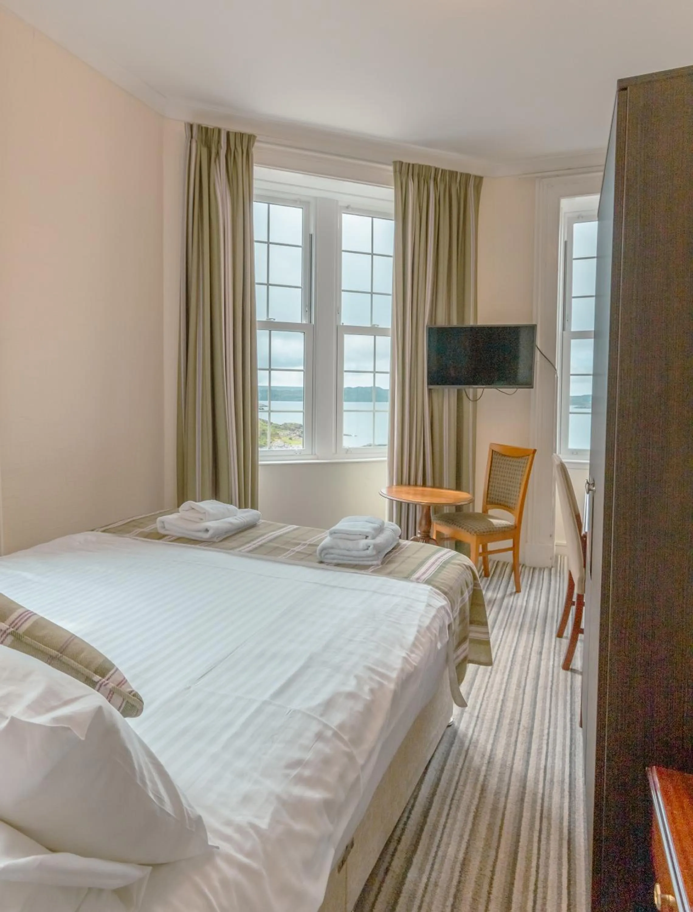 Bedroom, Bed in Gairloch Hotel 'A Bespoke Hotel'