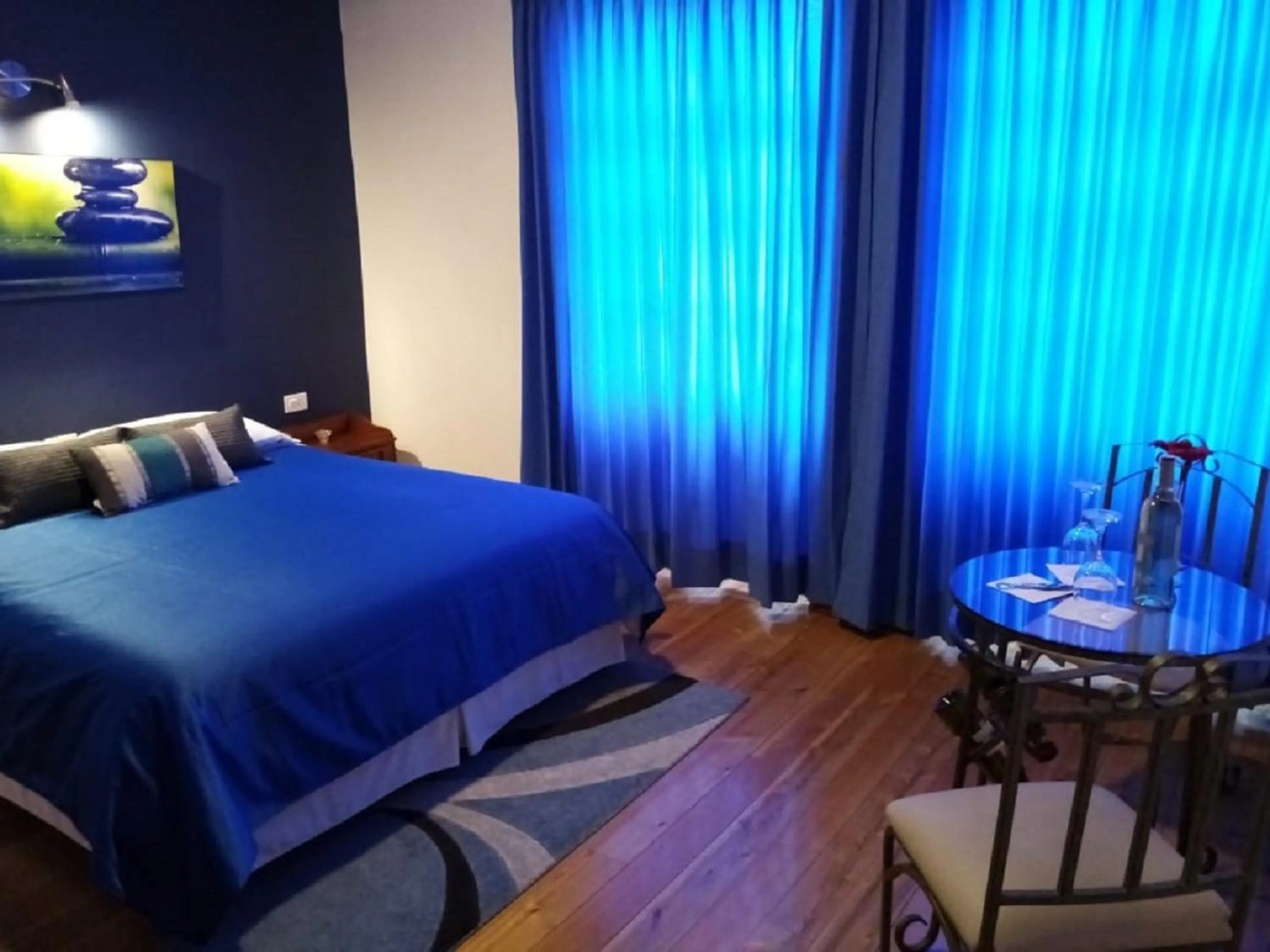 Bed in Hotel Casa Ecuatreasures Centro Historico