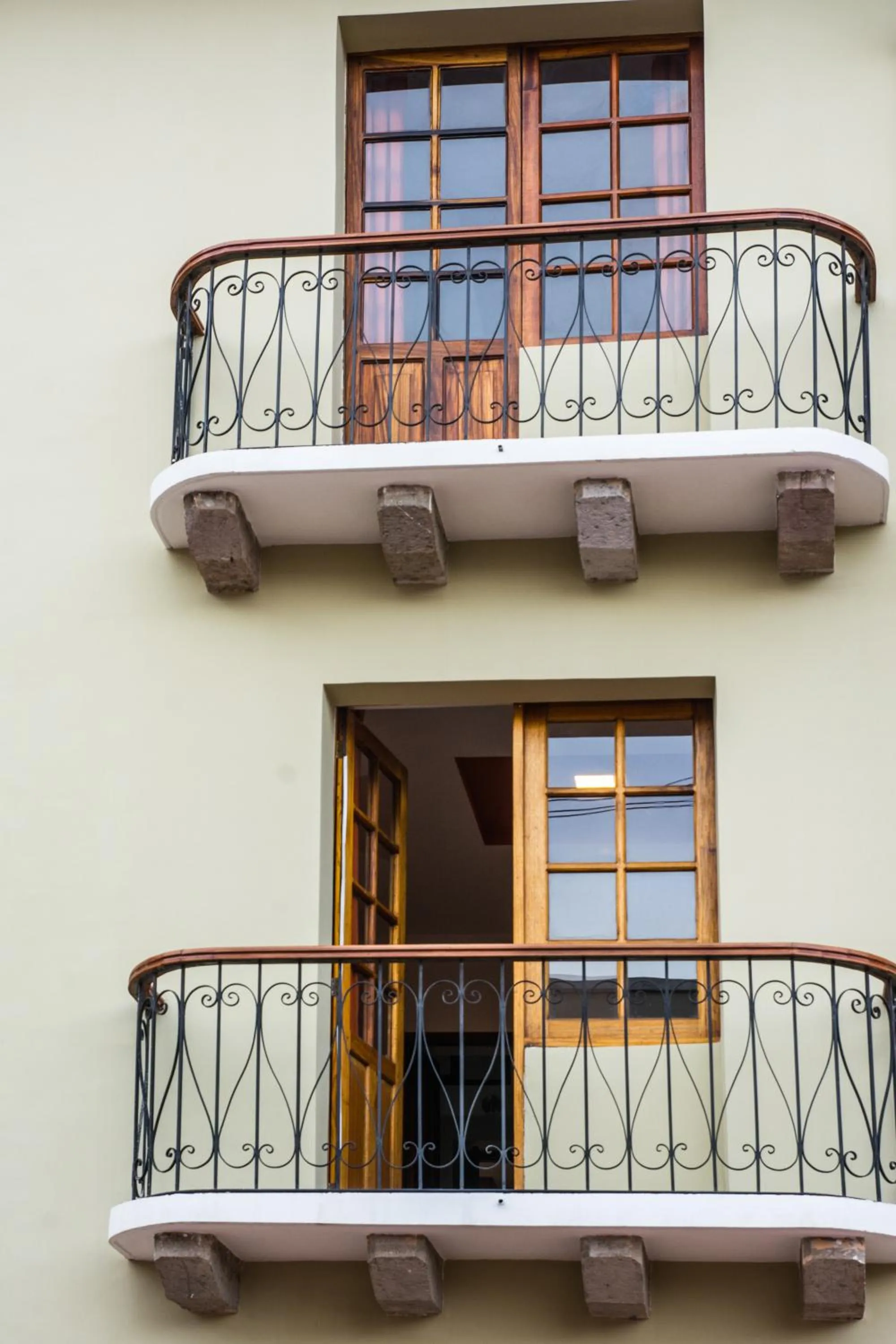 Facade/entrance in Hotel Casa Ecuatreasures Centro Historico