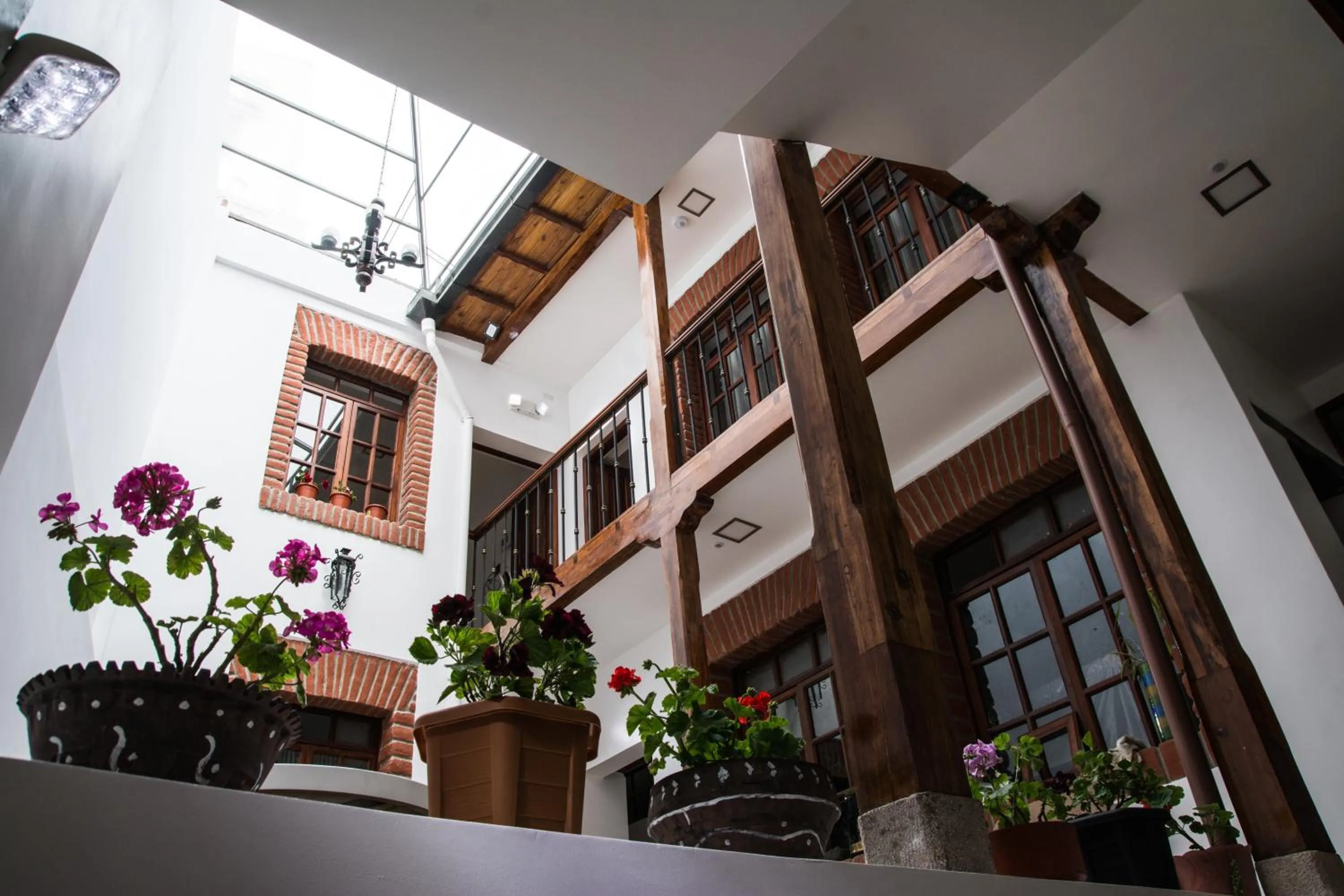 Day in Hotel Casa Ecuatreasures Centro Historico