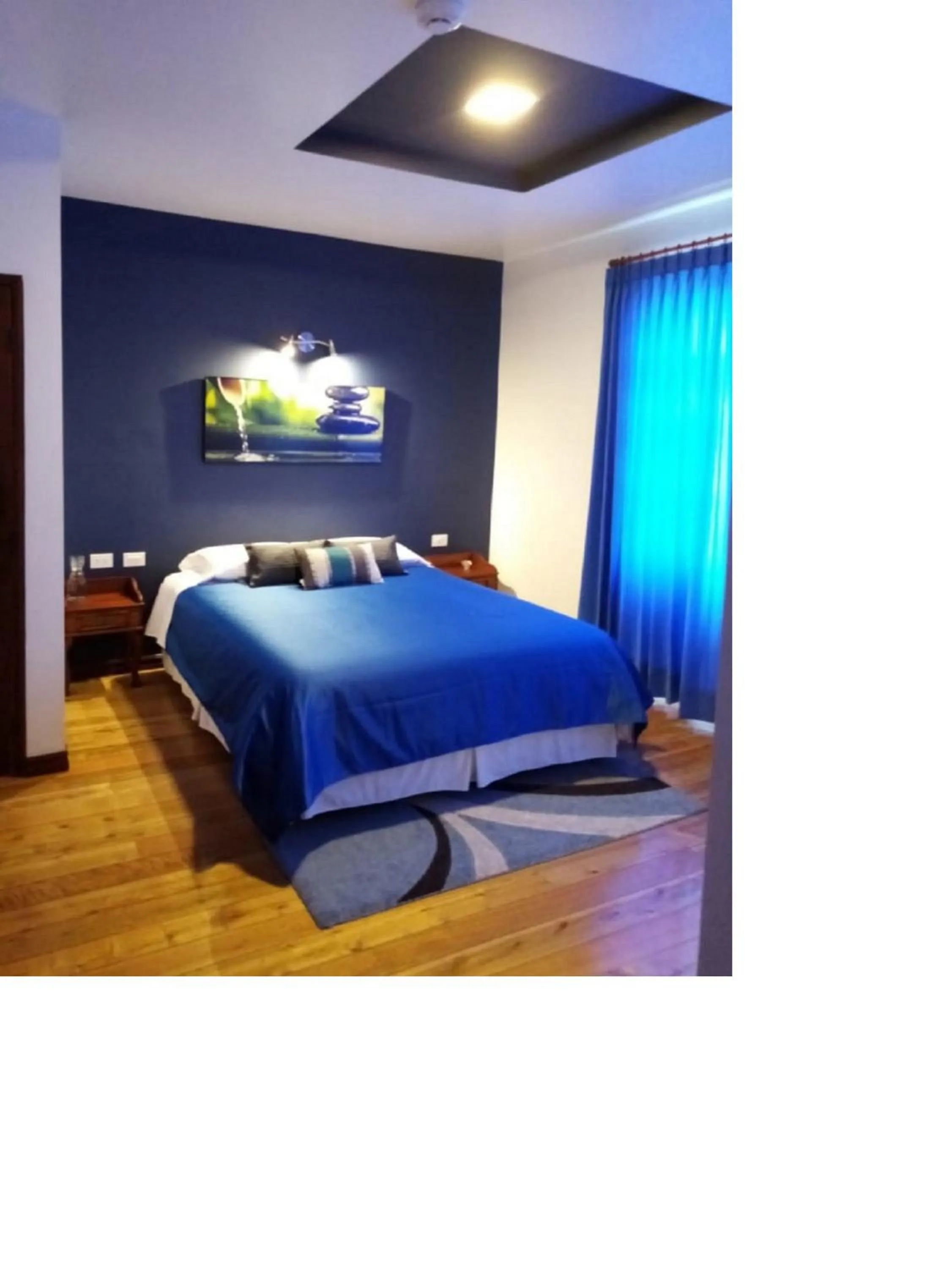 Bed in Hotel Casa Ecuatreasures Centro Historico