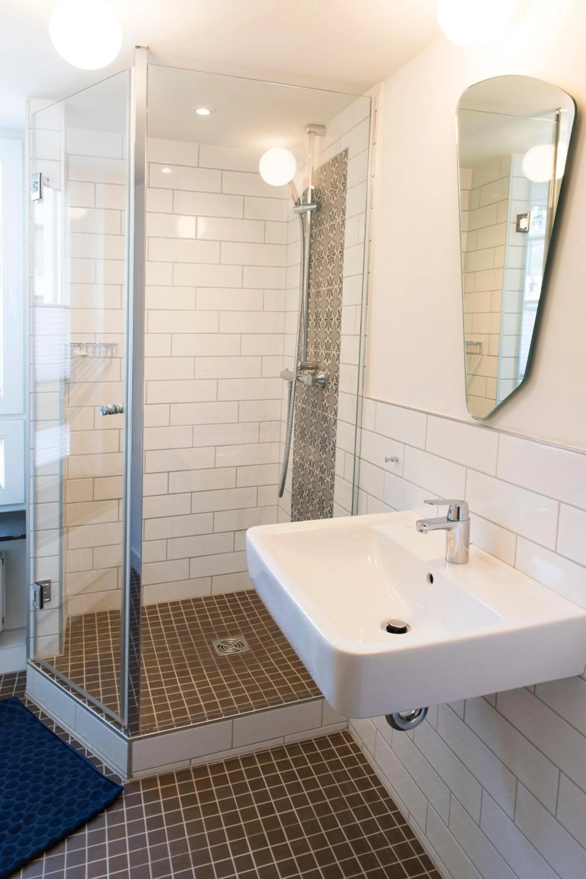 Bathroom in KONCEPT HOTEL Zum Kostbaren Blut