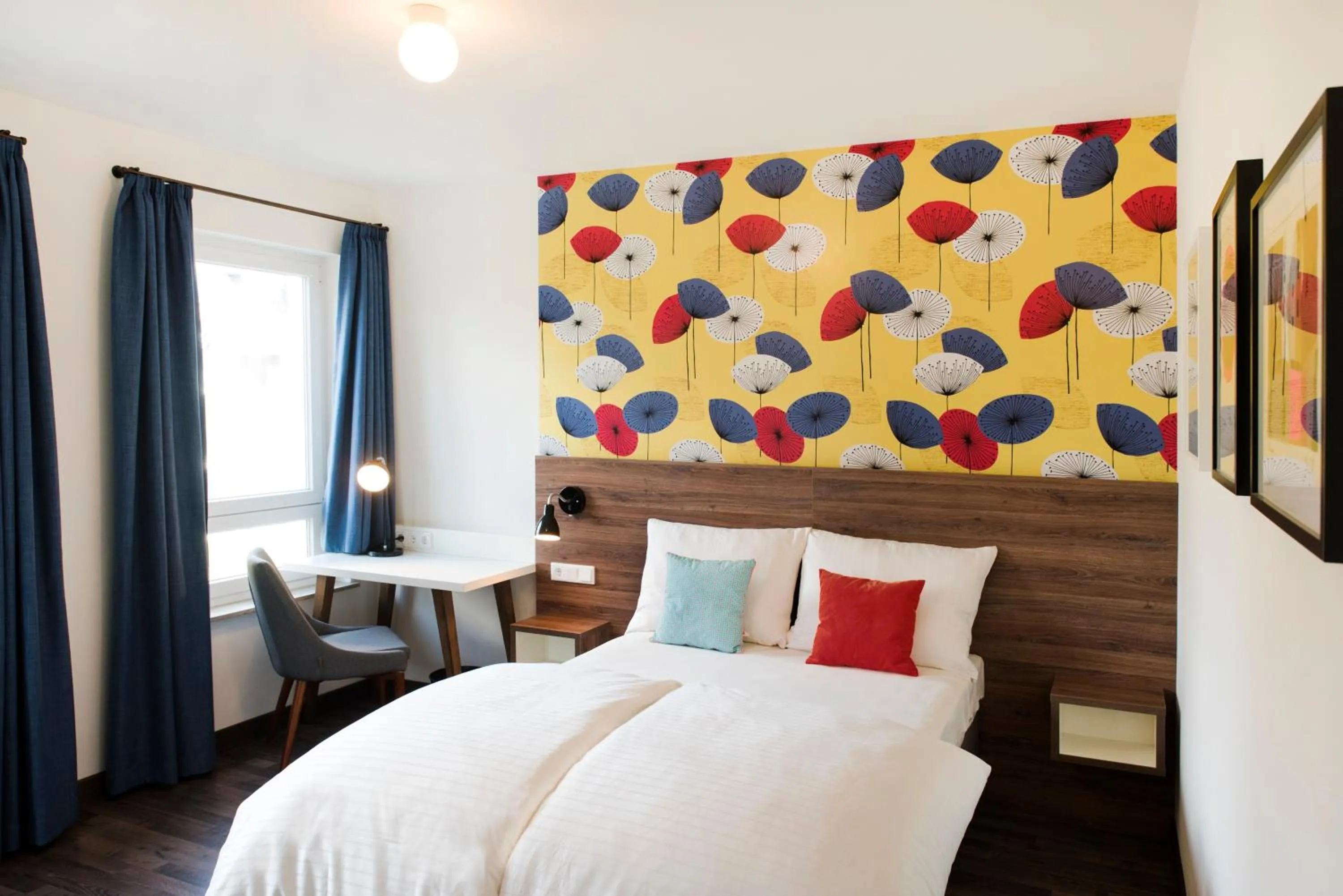 bunk bed, Bed in KONCEPT HOTEL Zum Kostbaren Blut