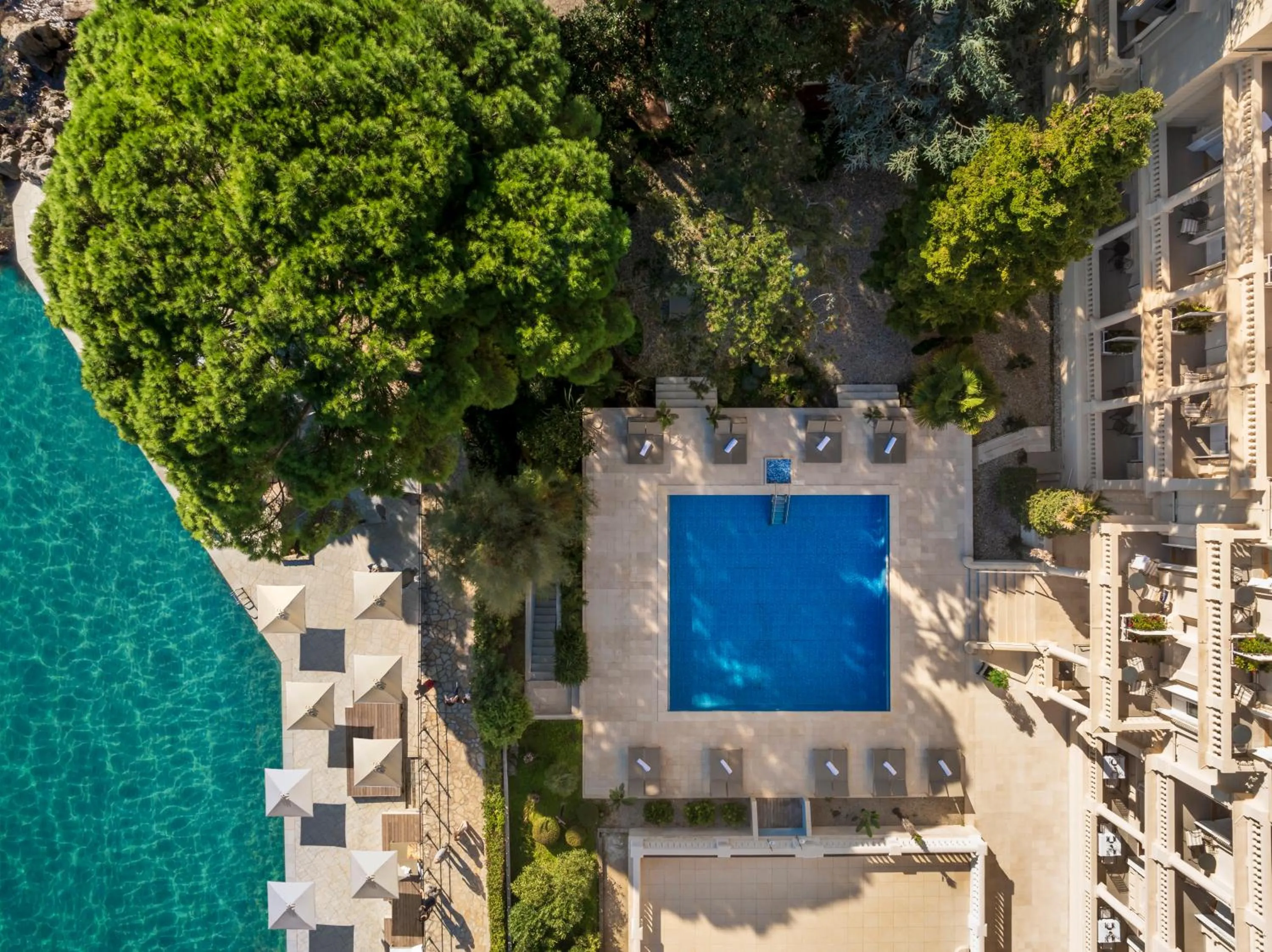 Swimming pool in Hotel Kvarner - Liburnia