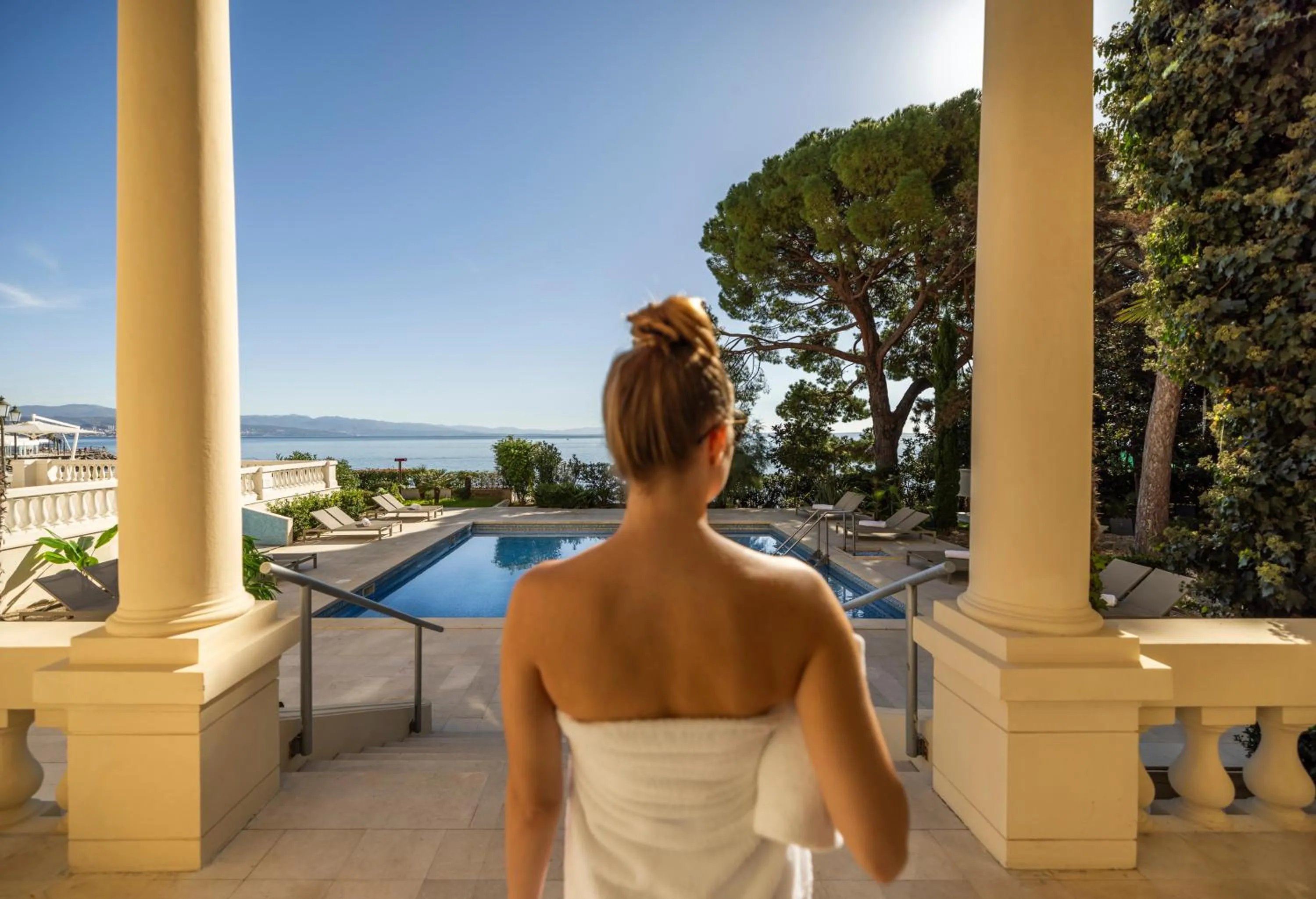 Swimming pool in Hotel Kvarner - Liburnia