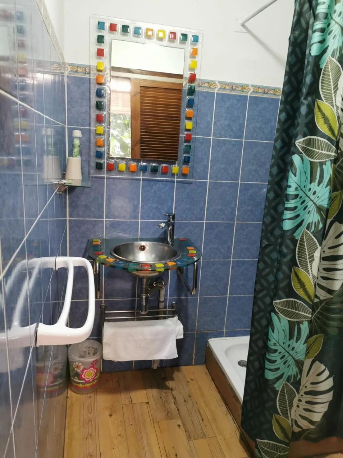 Bathroom in Les Gîtes de la Lézarde