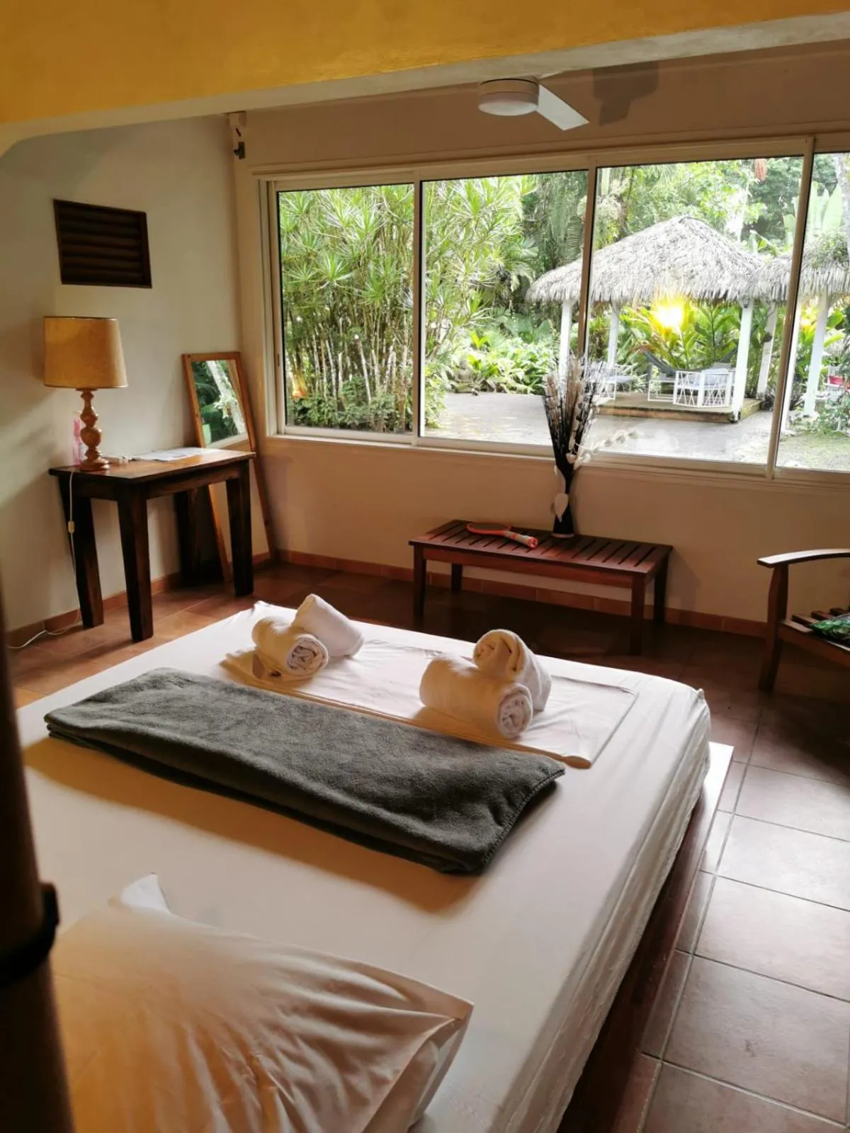 Photo of the whole room, Bed in Les Gîtes de la Lézarde