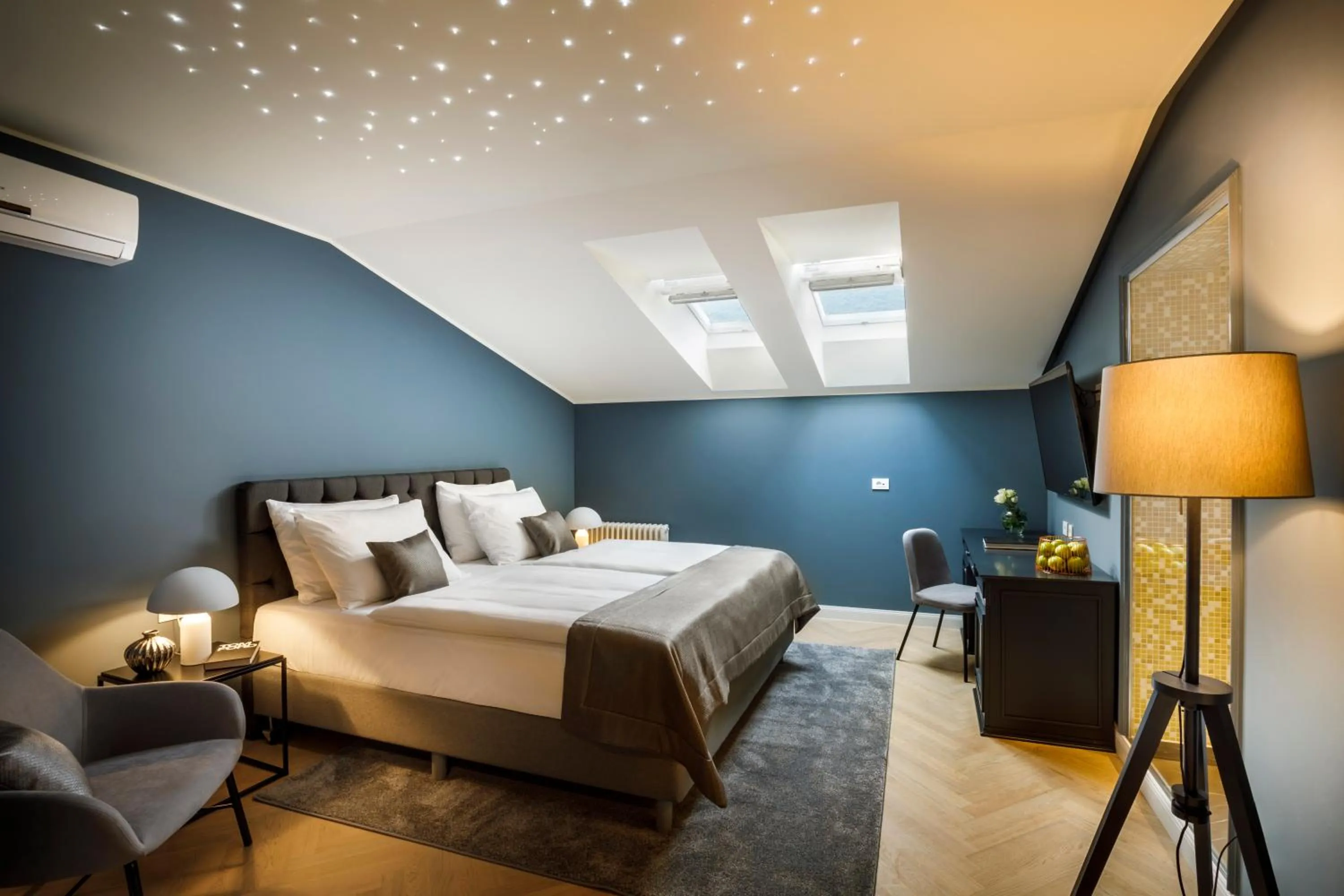 Photo of the whole room, Bed in Hotel Imperial - by Liburnia Hotels & Villas