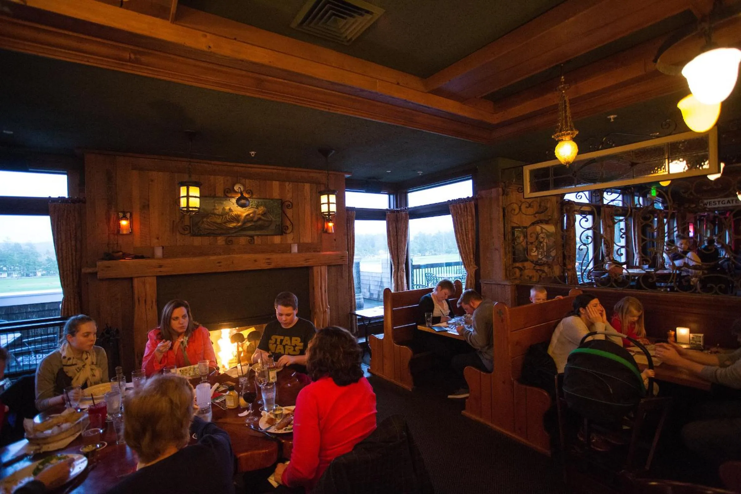 Restaurant/places to eat in McMenamins Gearhart Hotel