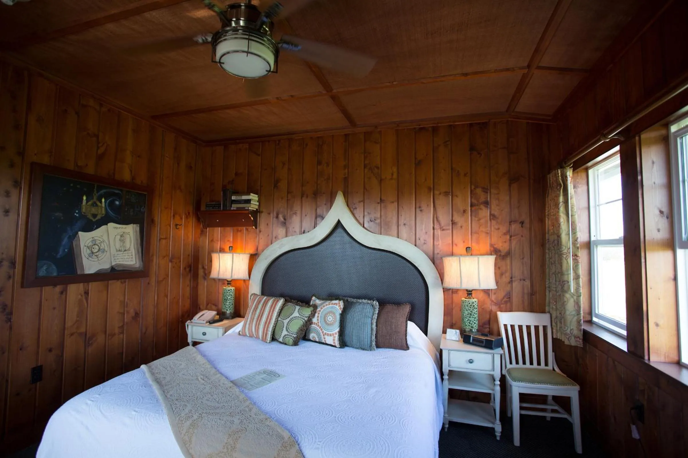 Photo of the whole room, Bed in McMenamins Gearhart Hotel