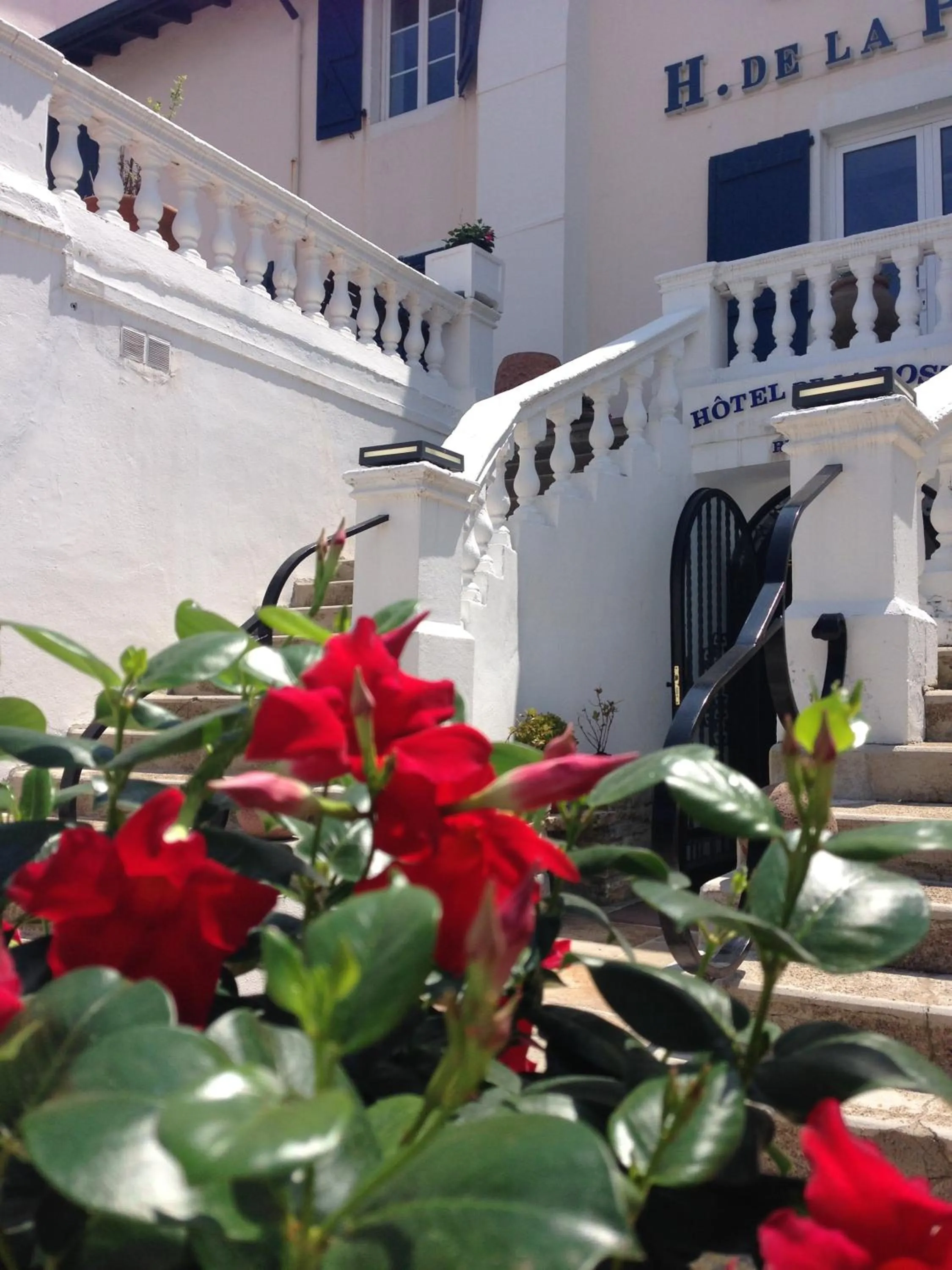 Property building in Grand Hôtel de la Poste