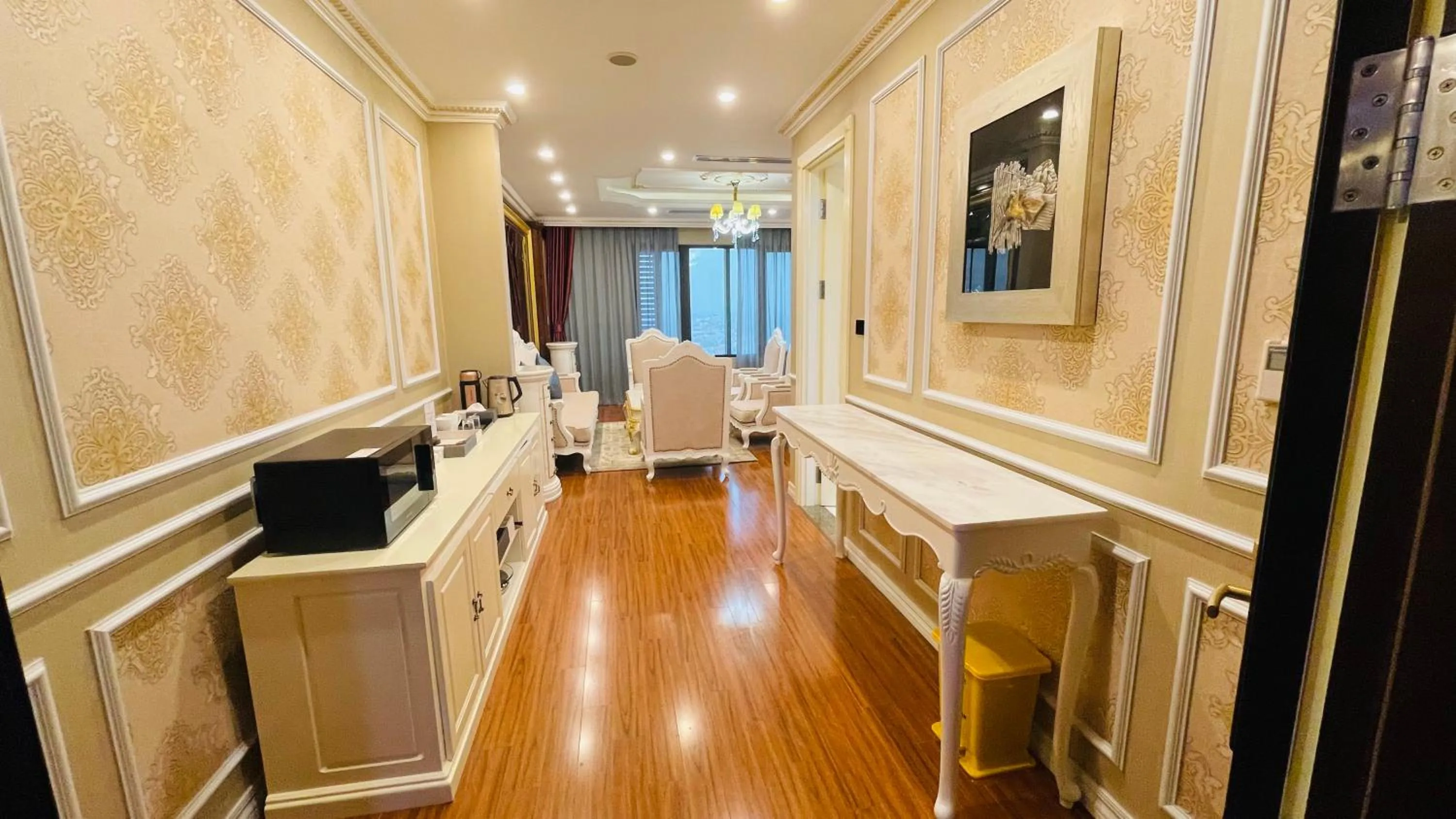 Living room in Le Indochina Hotel