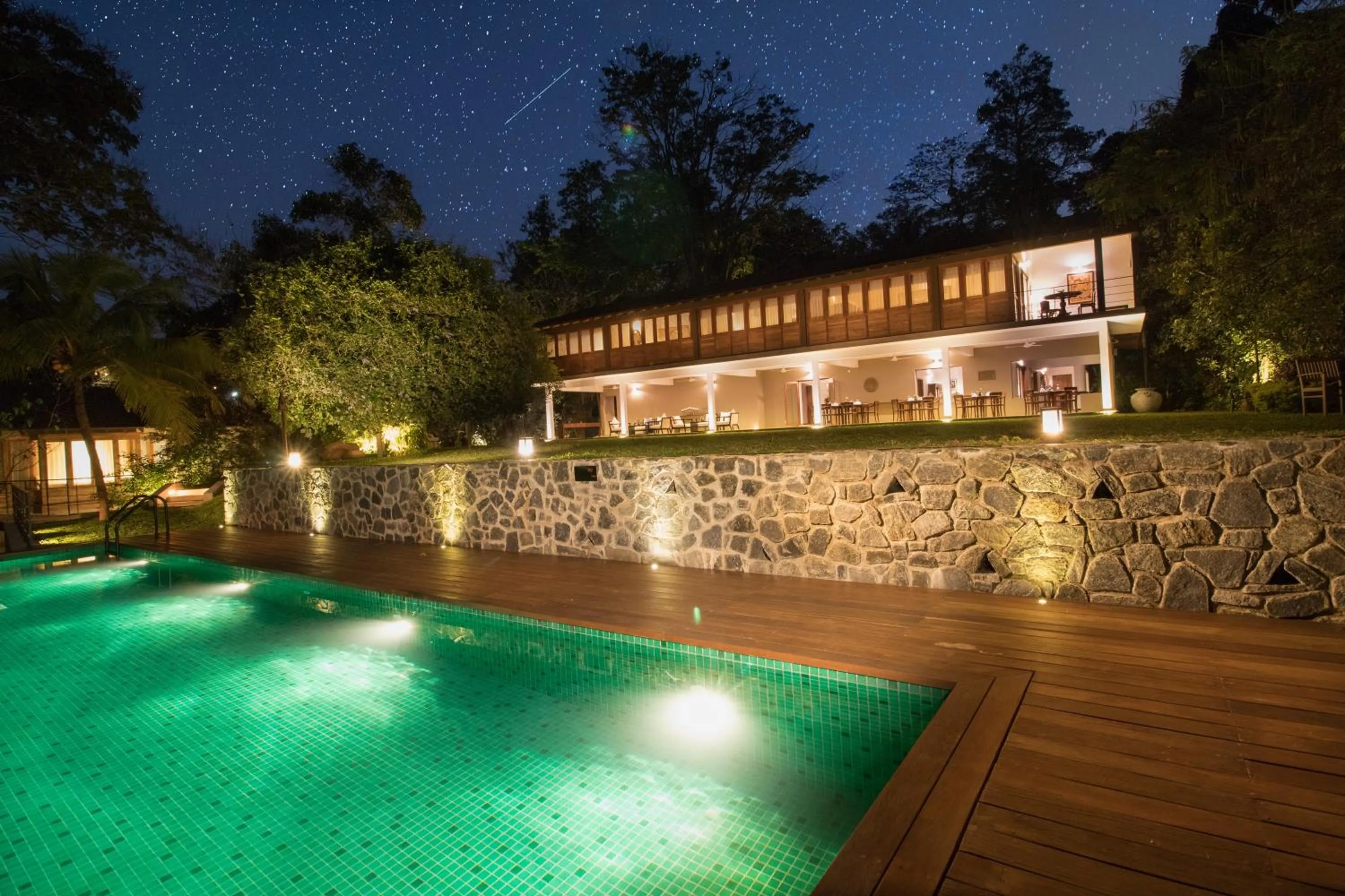 Swimming pool in Kings Pavilion Luxury Hotel