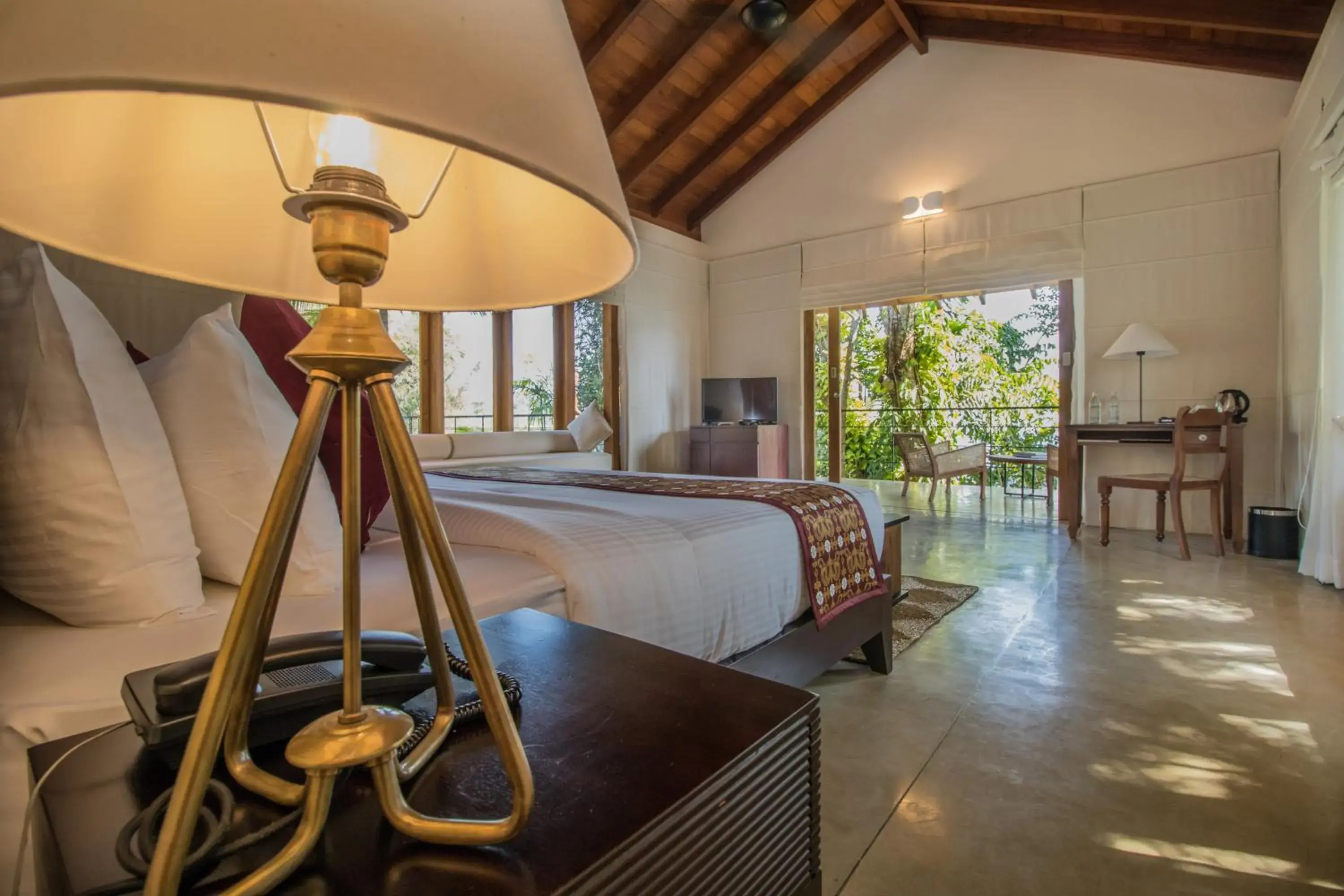 Junior Suite - single occupancy in Kings Pavilion Luxury Hotel Junior Suite - single occupancy in Kings Pavilion Luxury Hotel