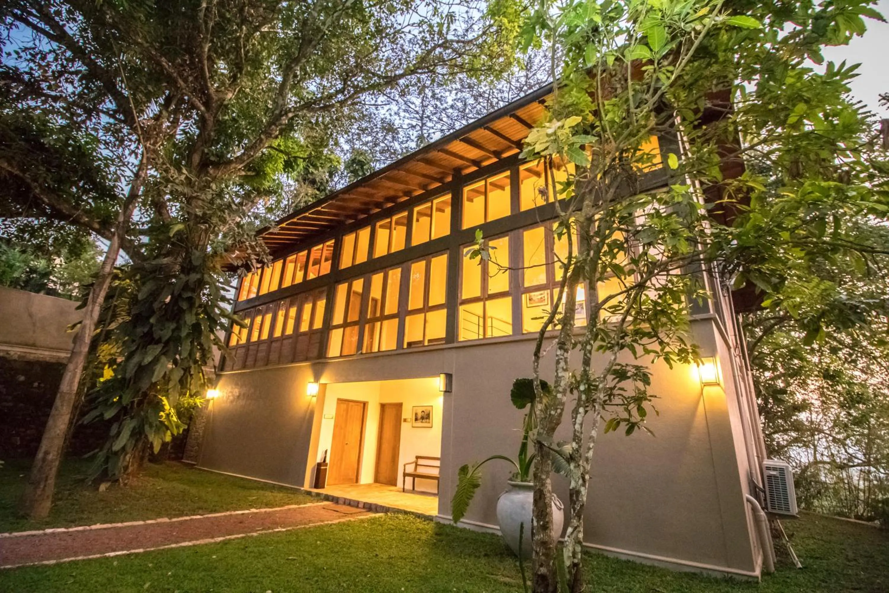 Property building in Kings Pavilion Luxury Hotel