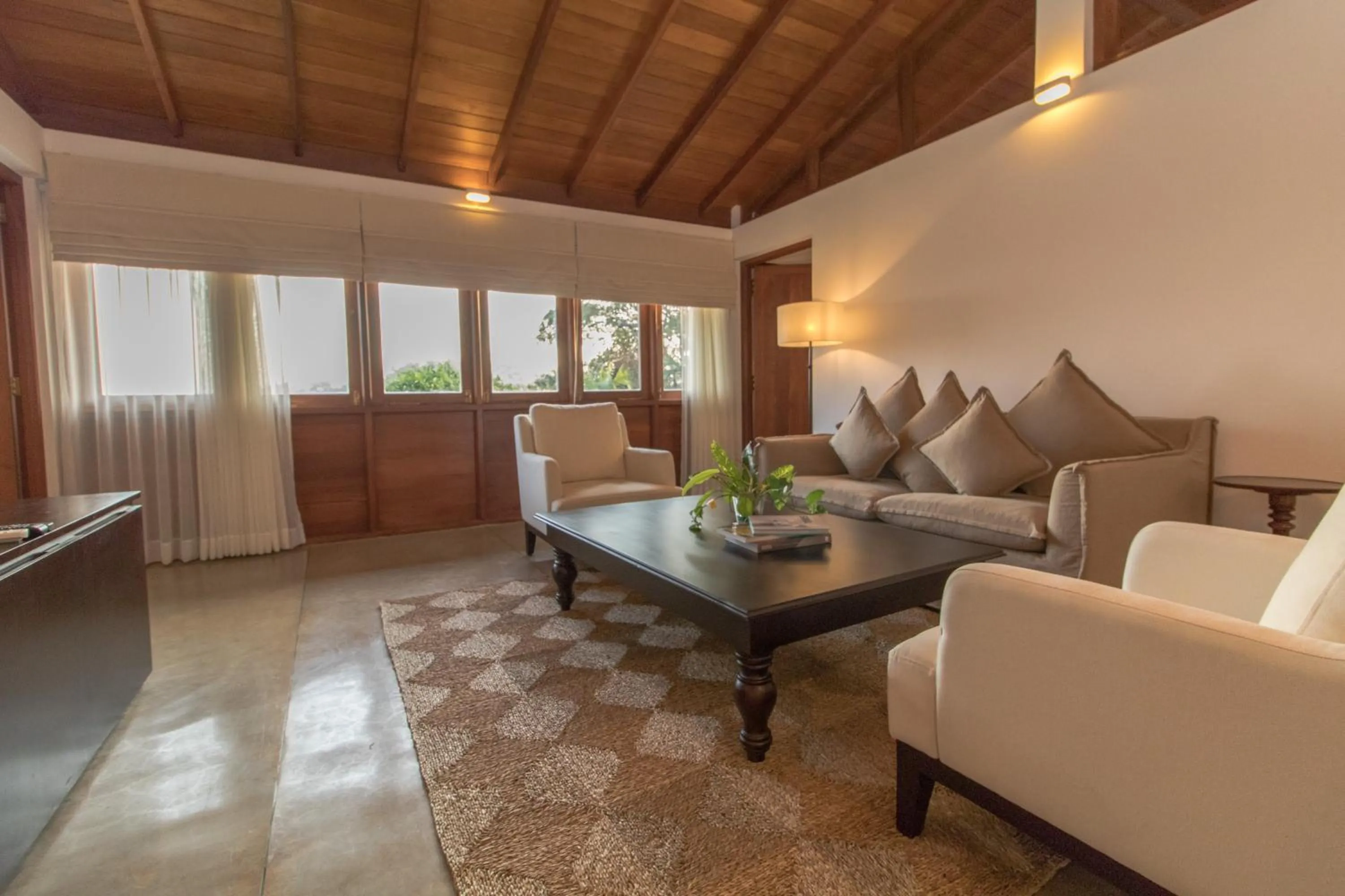 Living room in Kings Pavilion Luxury Hotel