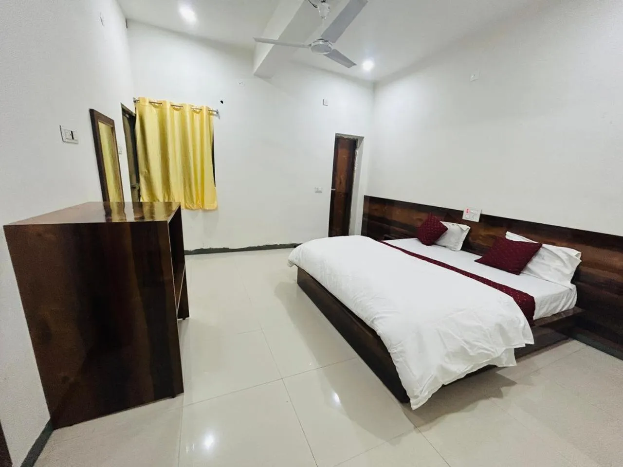 Photo of the whole room, Bed in Hotel Maurya Vihar Bodhgaya