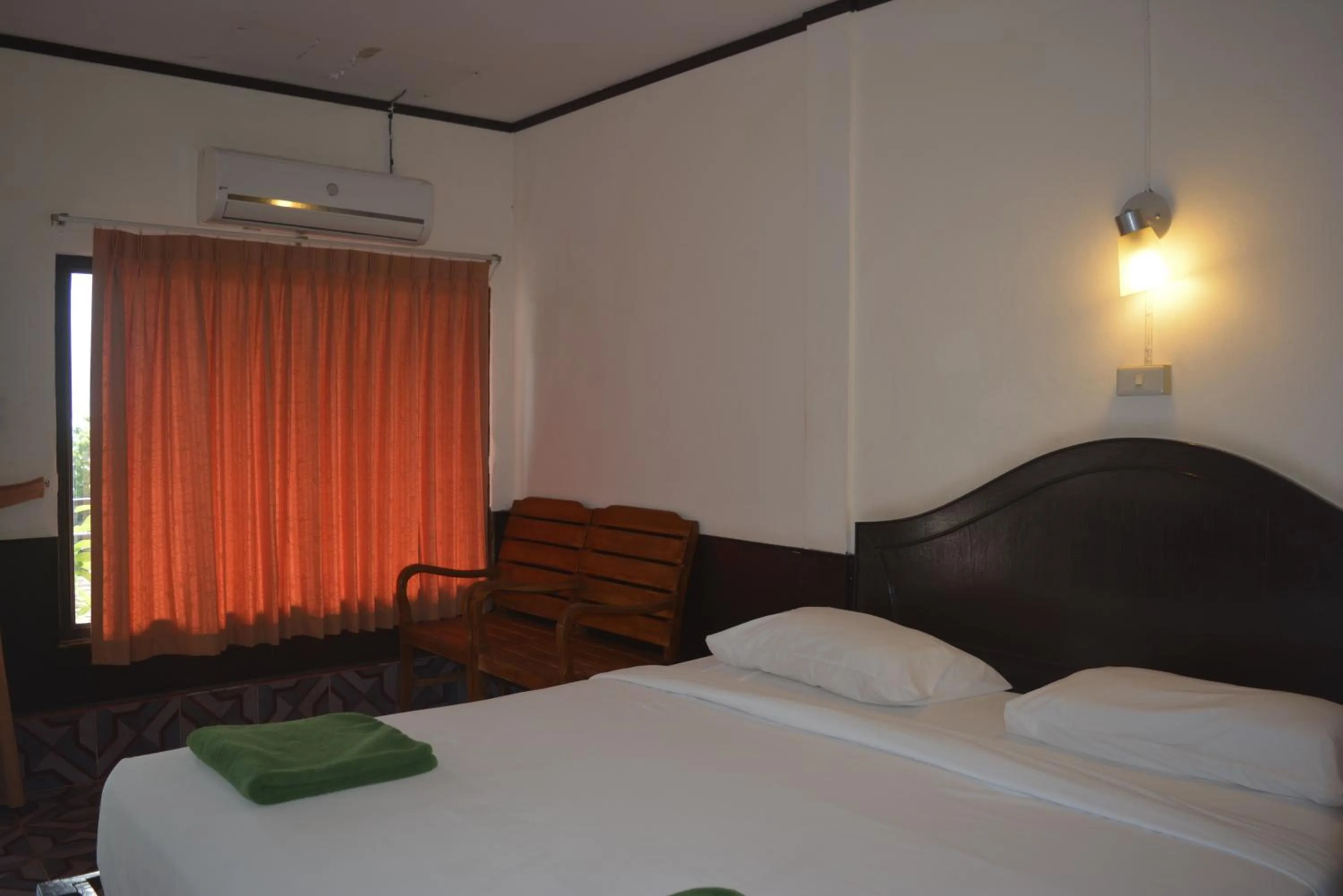 bunk bed, Bed in Phi Phi View Point Resort