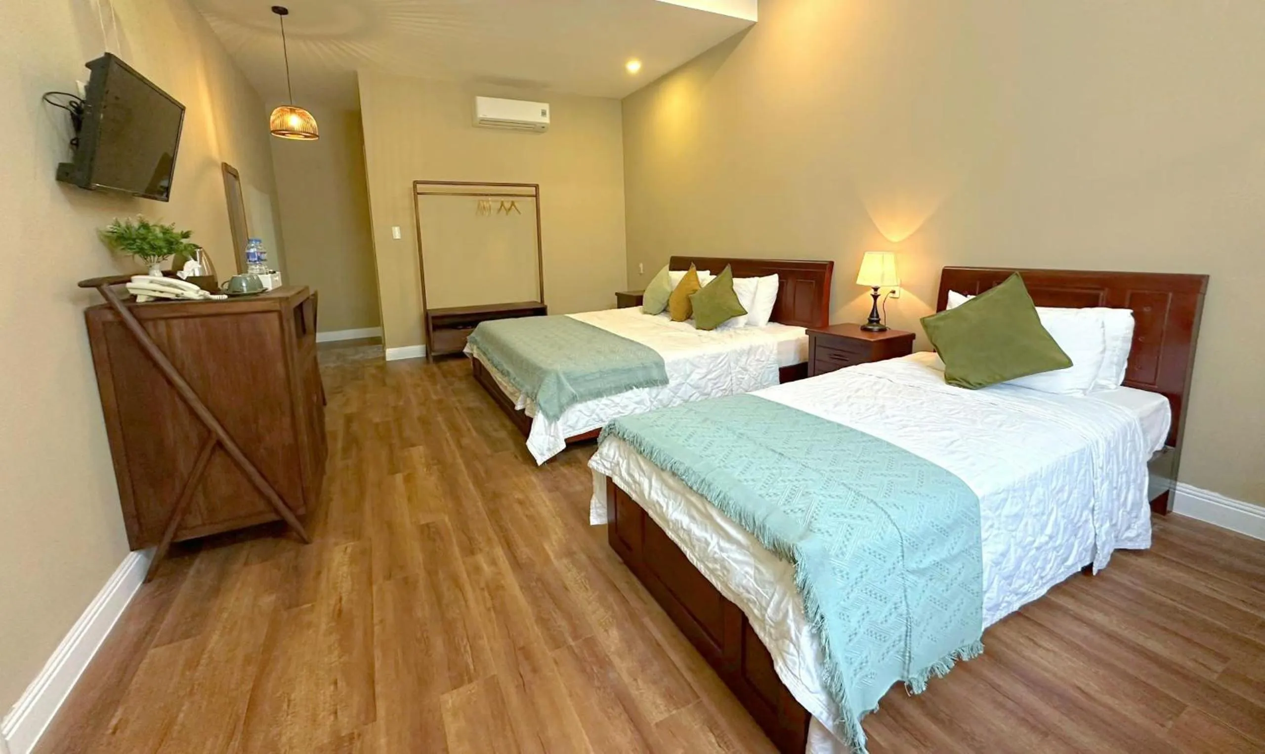 Bed in Fullhouse Hoian