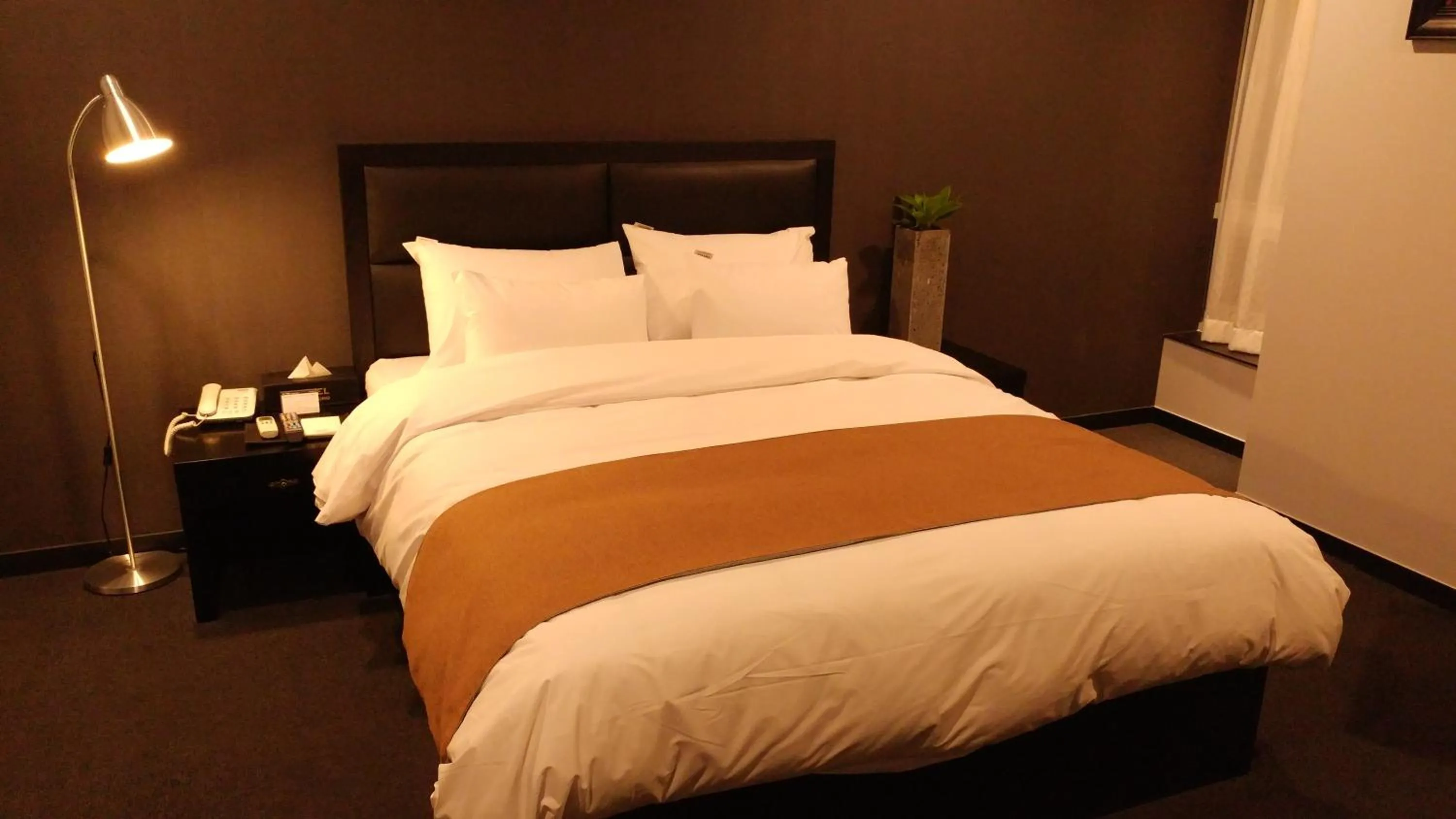 cot, Bed in Gangneung Tourist Hotel