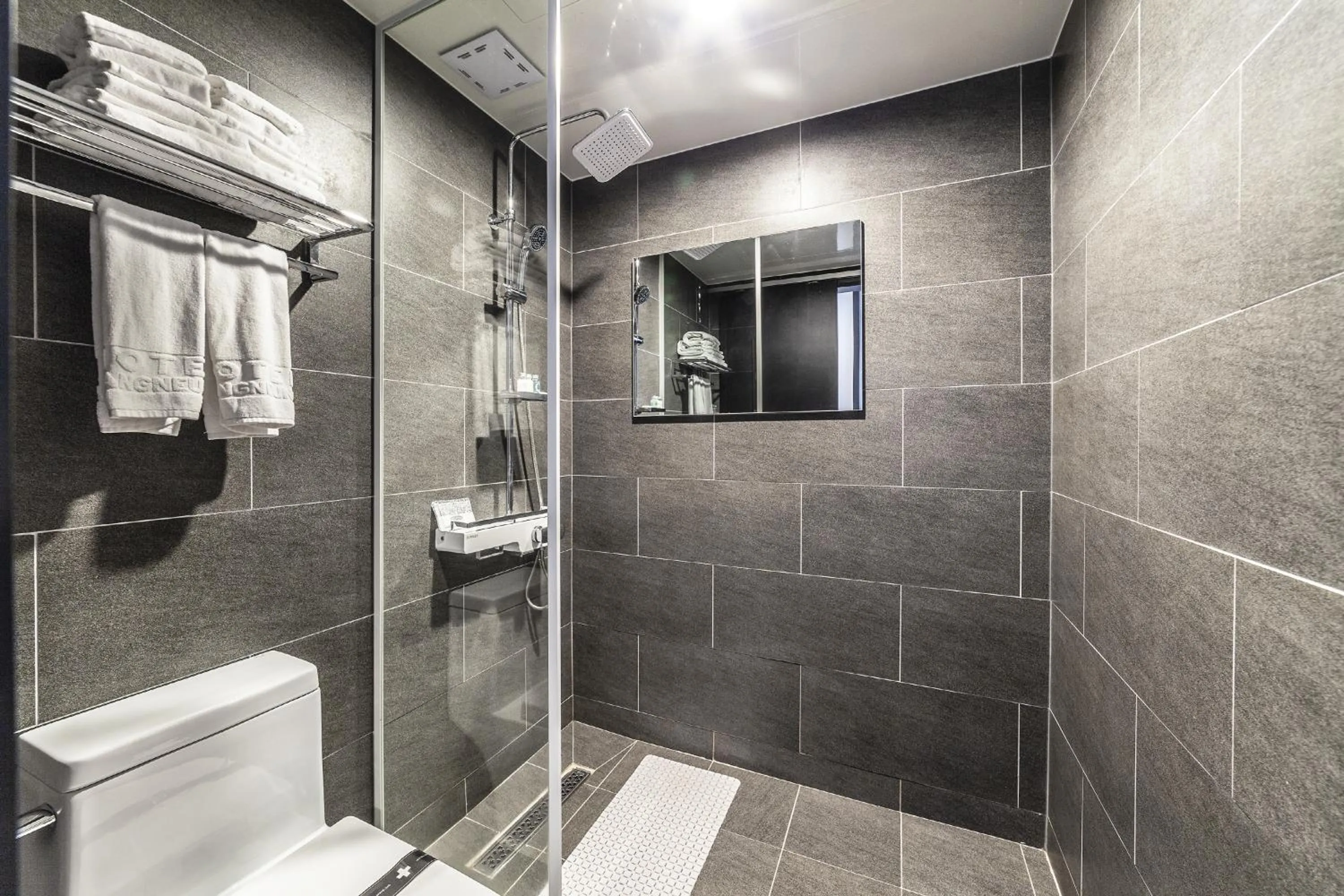 Gangneung Tourist Hotel