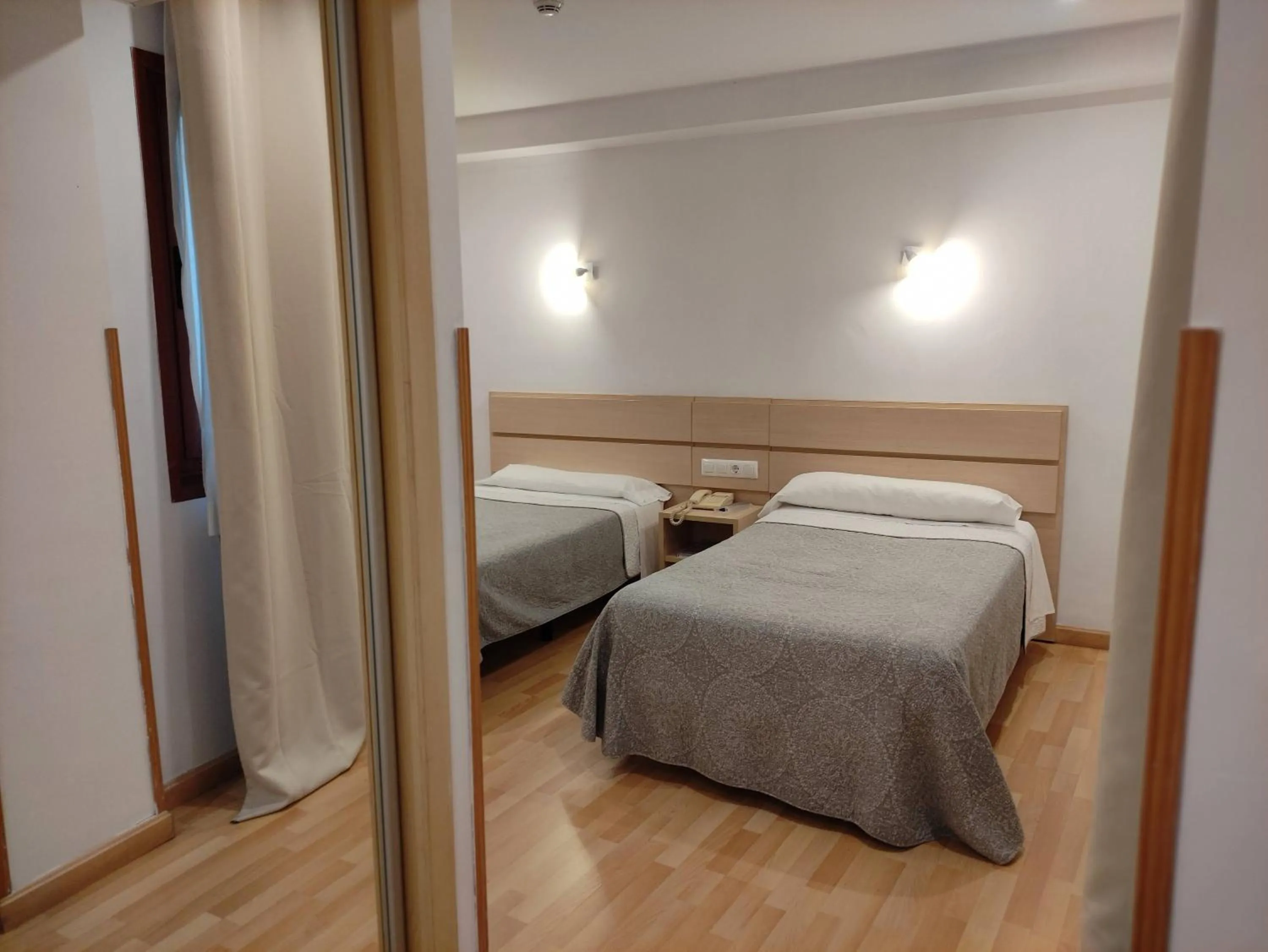 Photo of the whole room, Bed in Nap Carta Puebla