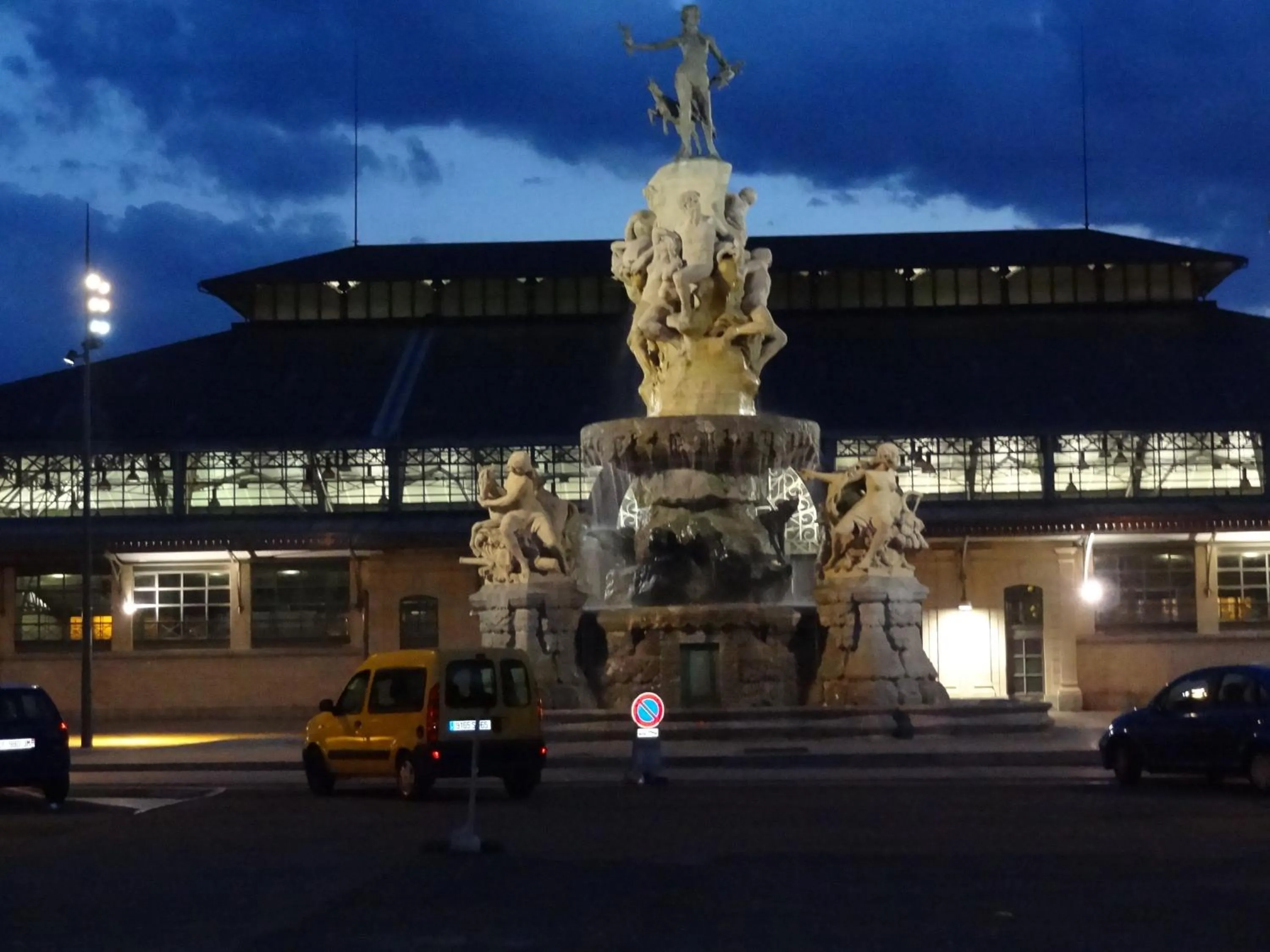 Nearby landmark in Cit'Hotel de la Marne