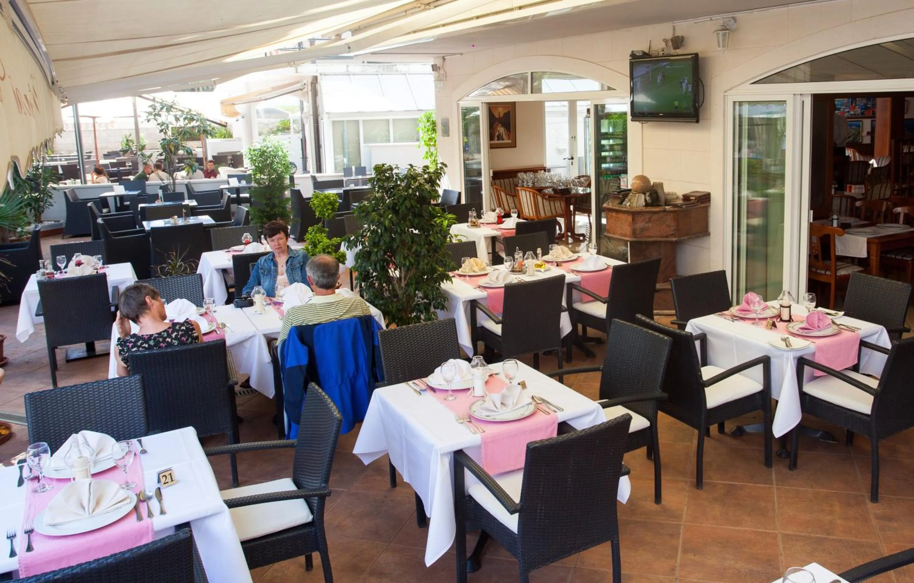 Restaurant/places to eat in Hotel Dubrovnik